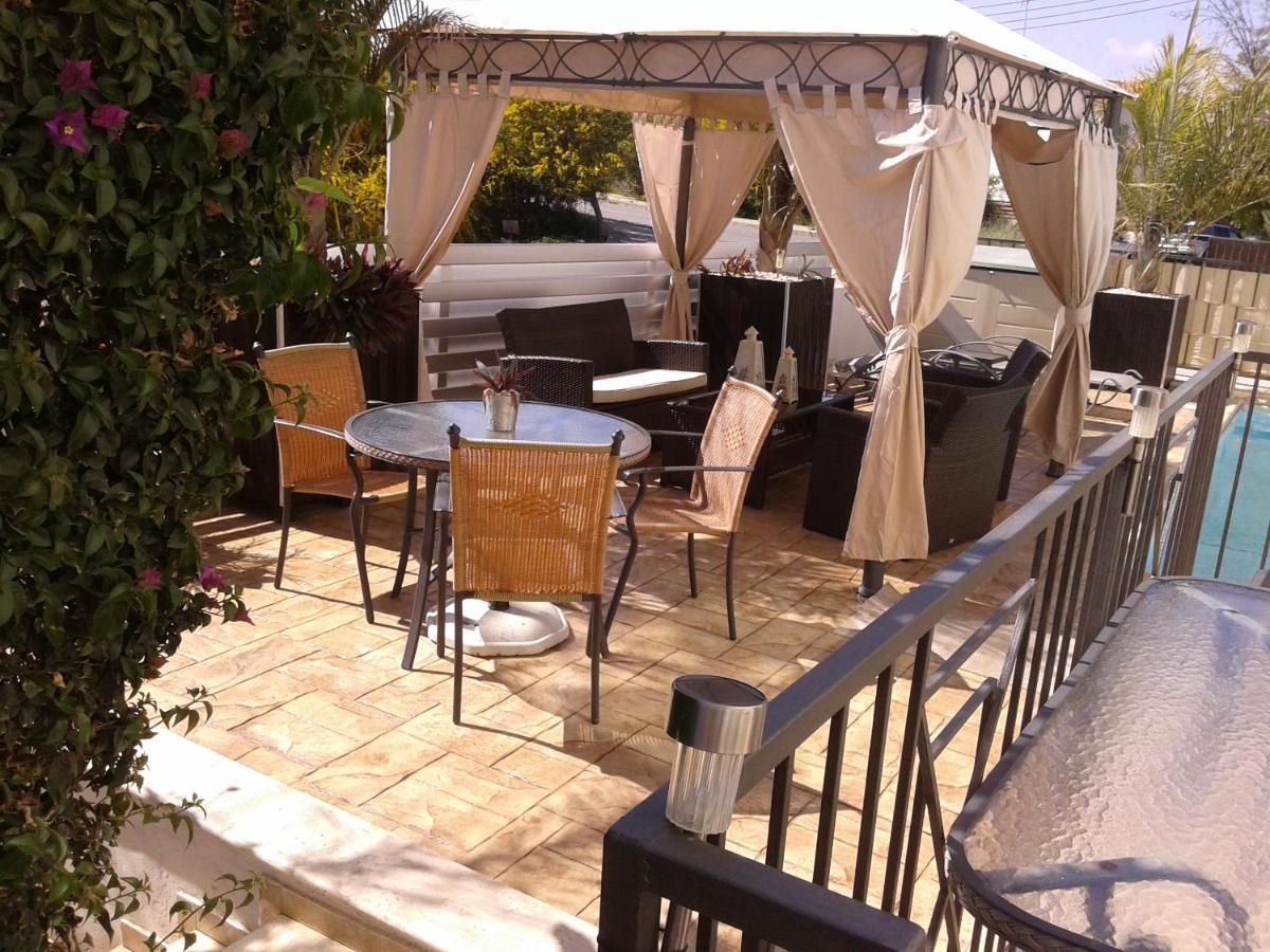 Arcadia close view 5