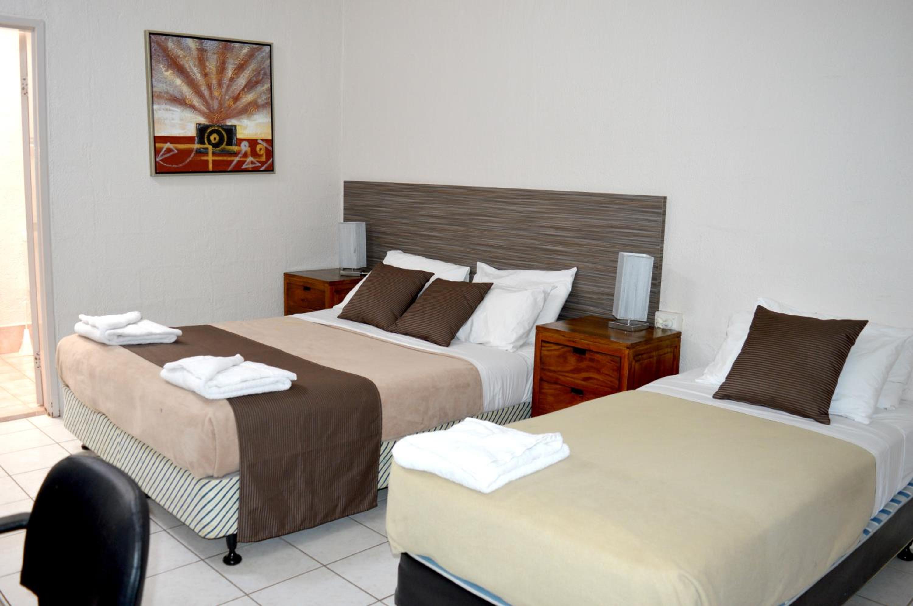 Mid City Motor Inn