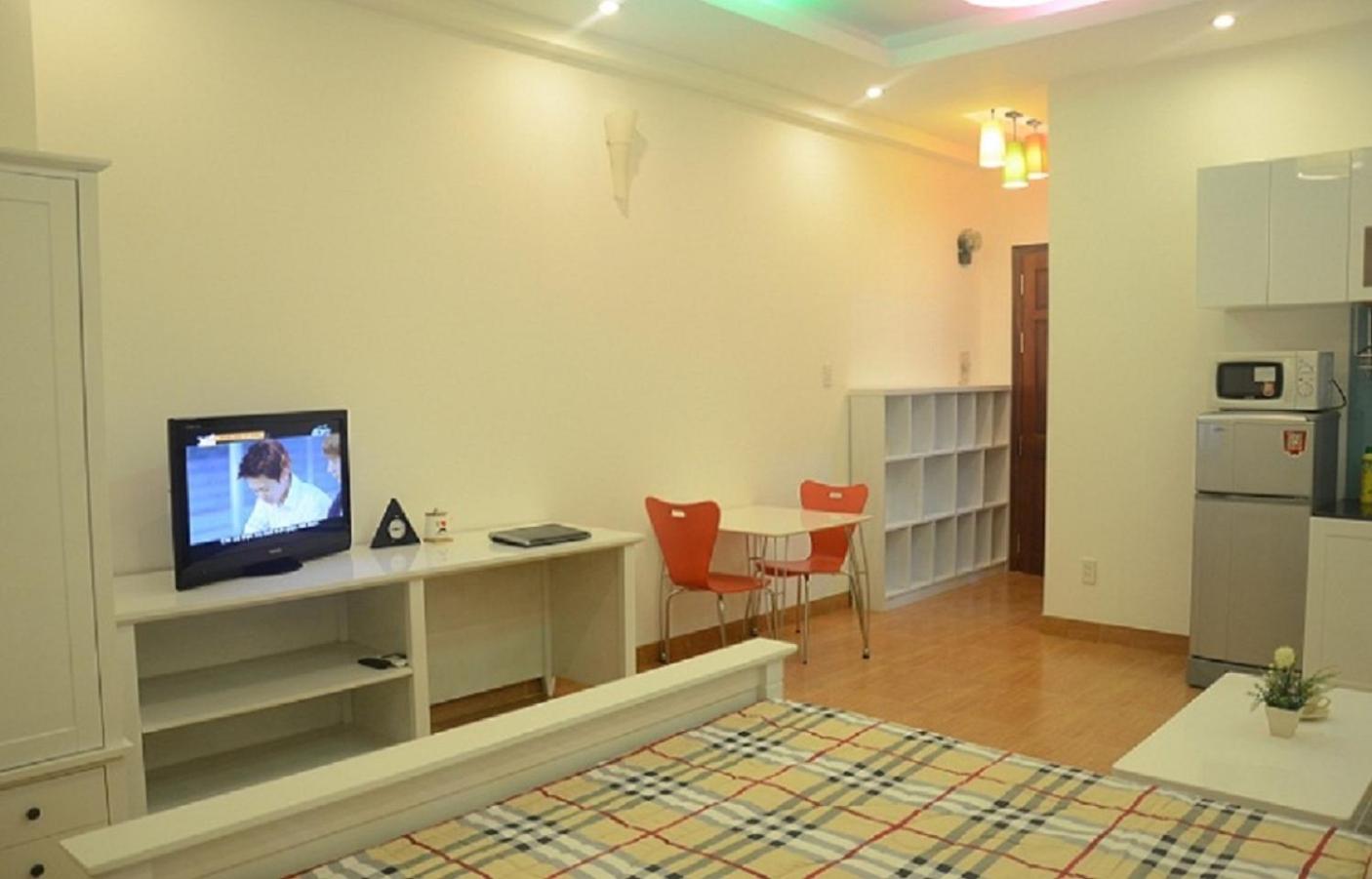 Smiley Apartment 3