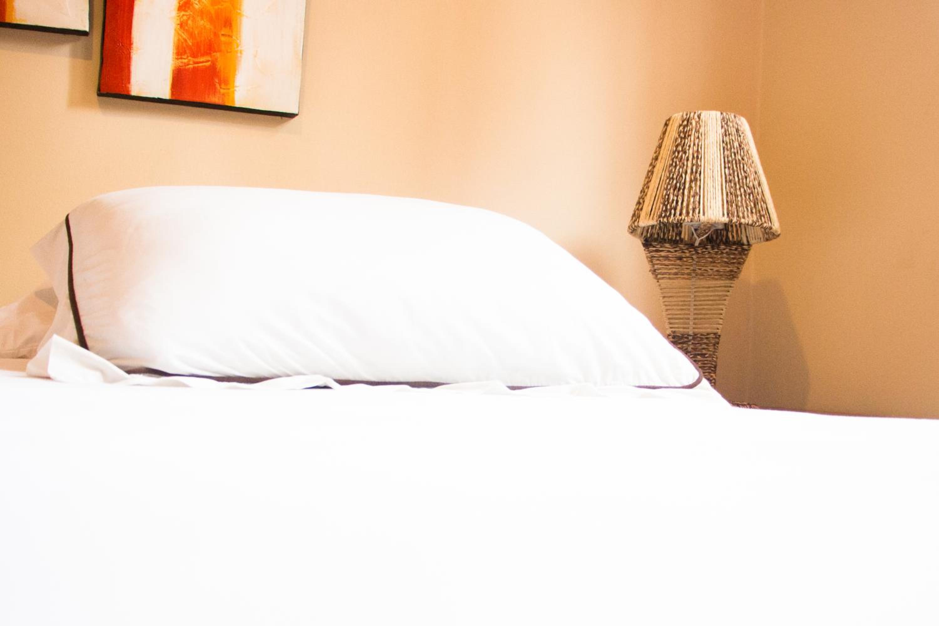 Dreamkapture Hostel close to the airport and bus terminal