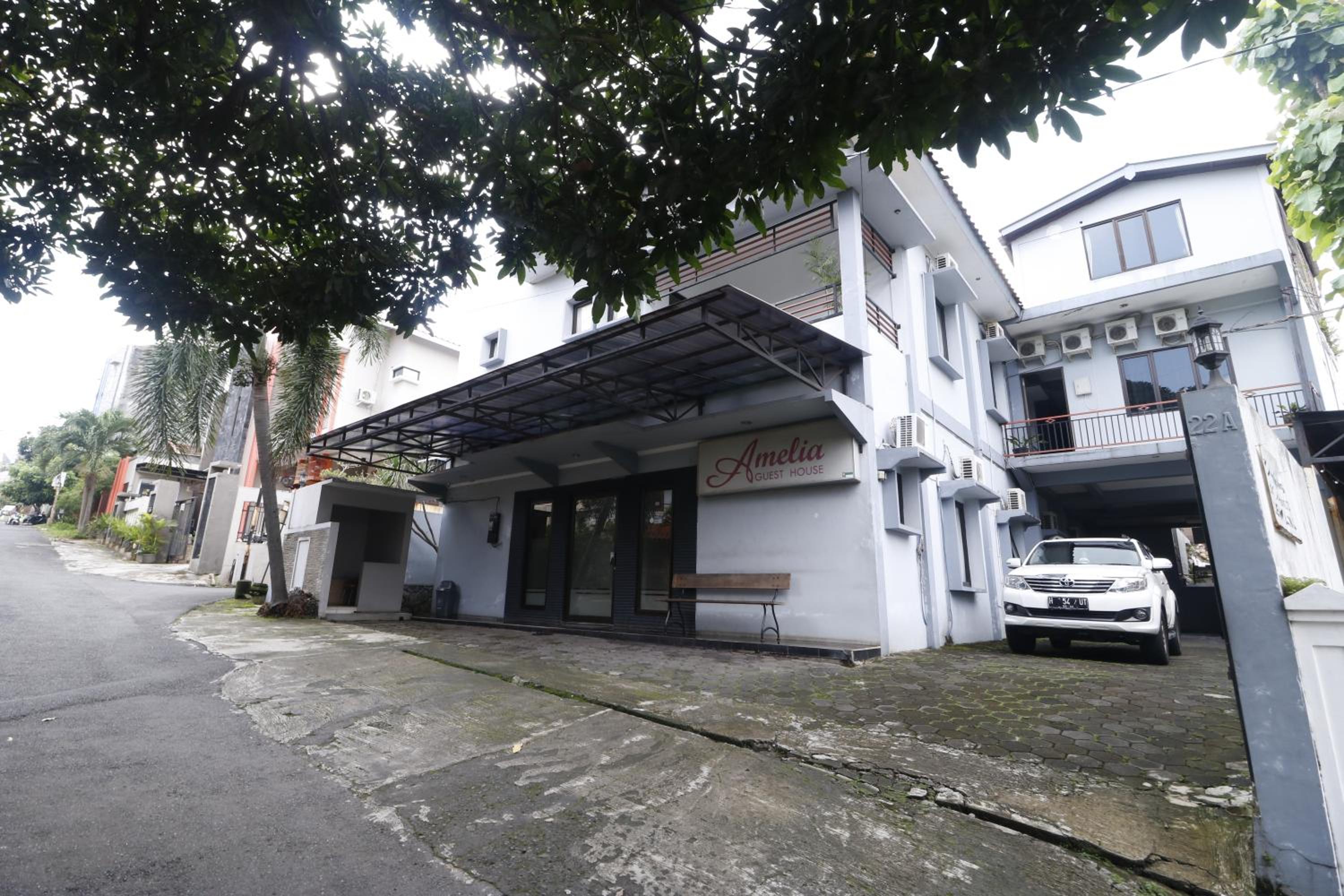 RedDoorz Plus near Undip Tembalang, Semarang - 9