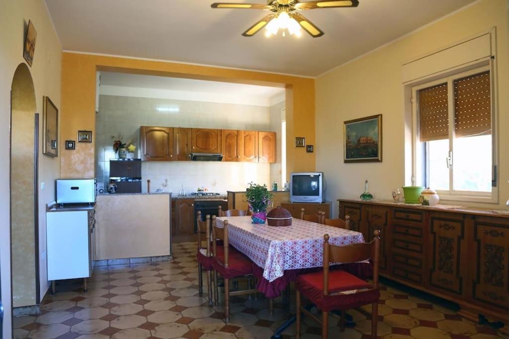 Villa Mandarino view 2