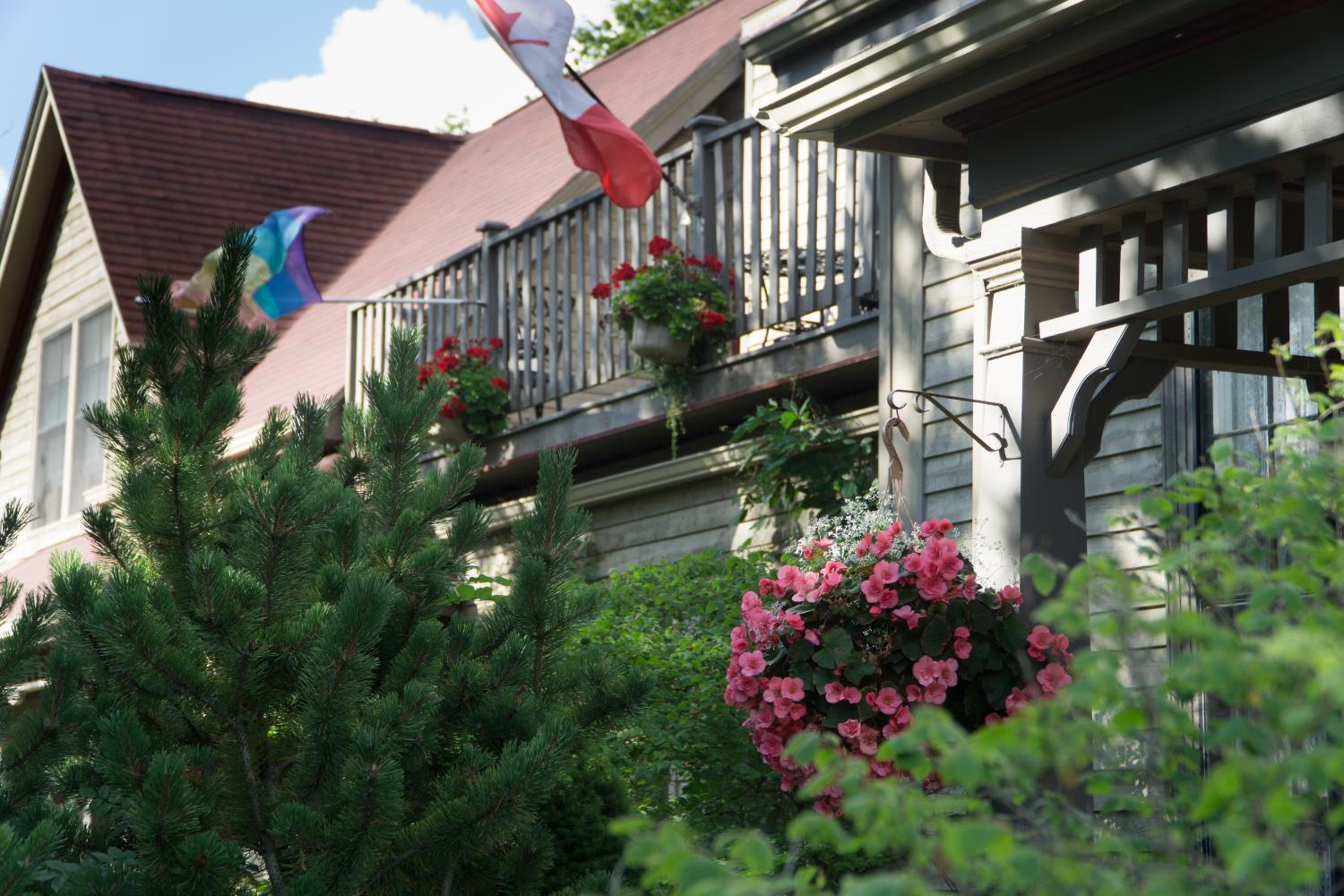 Shipwright Inn