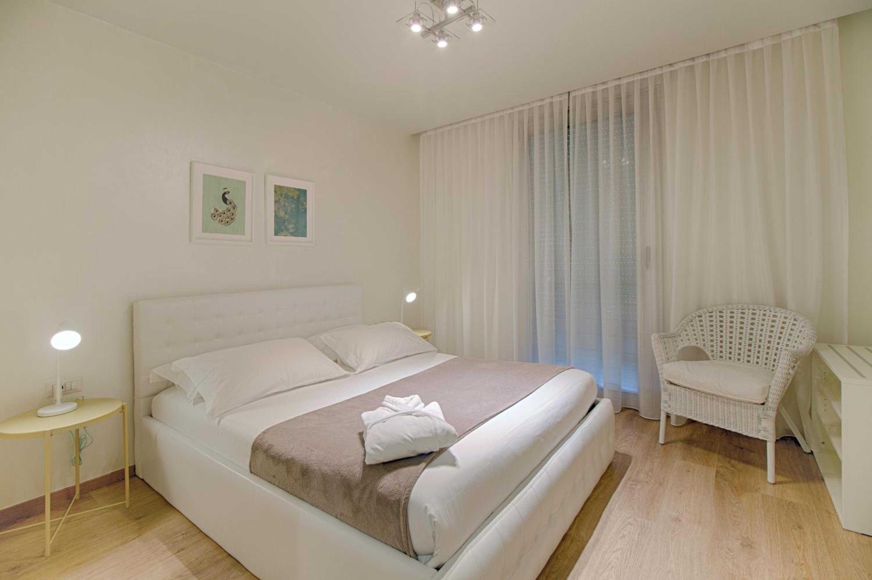 THE ROOMS - Serviced Apartments Tirana