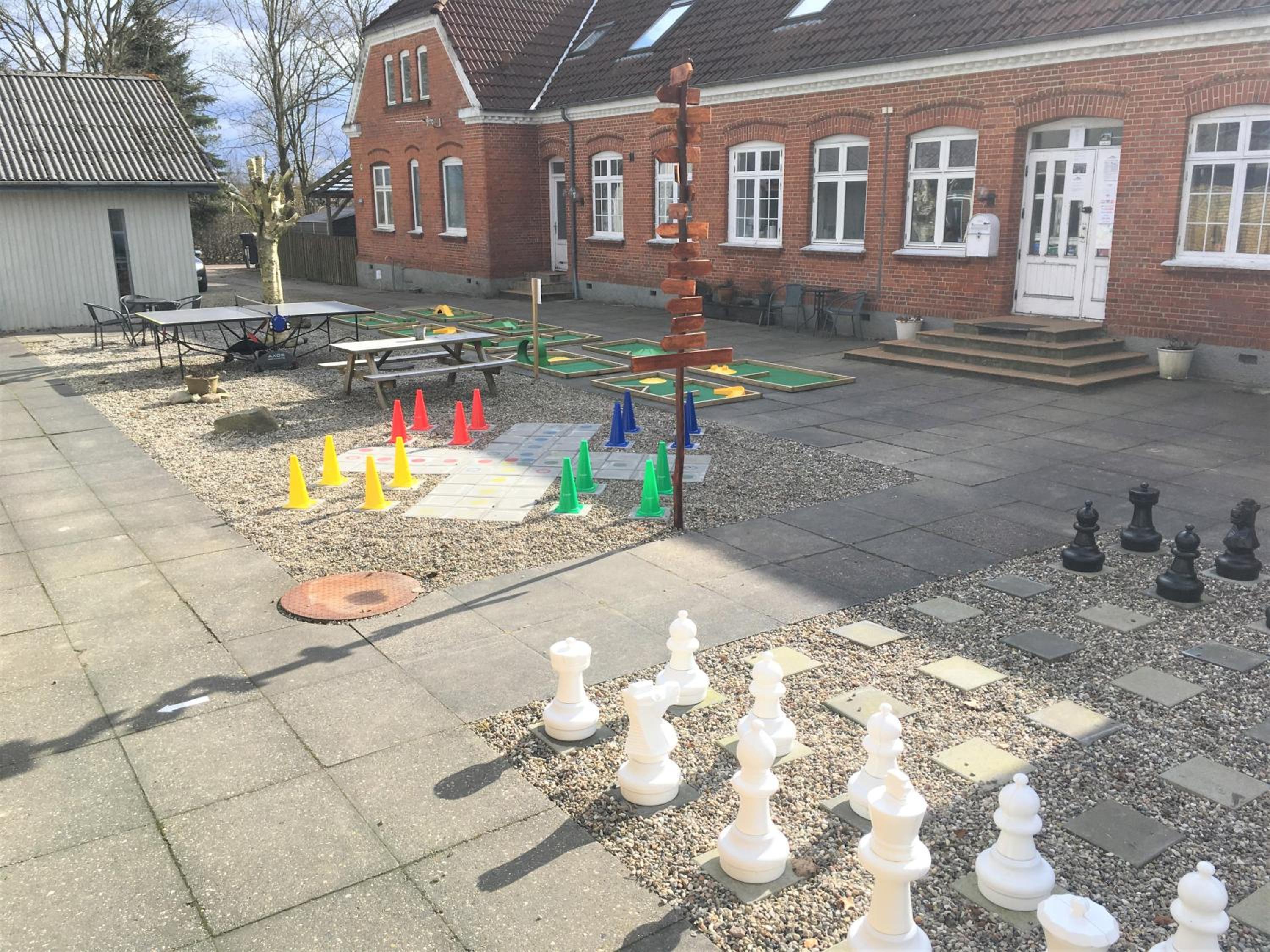 activities & amenities