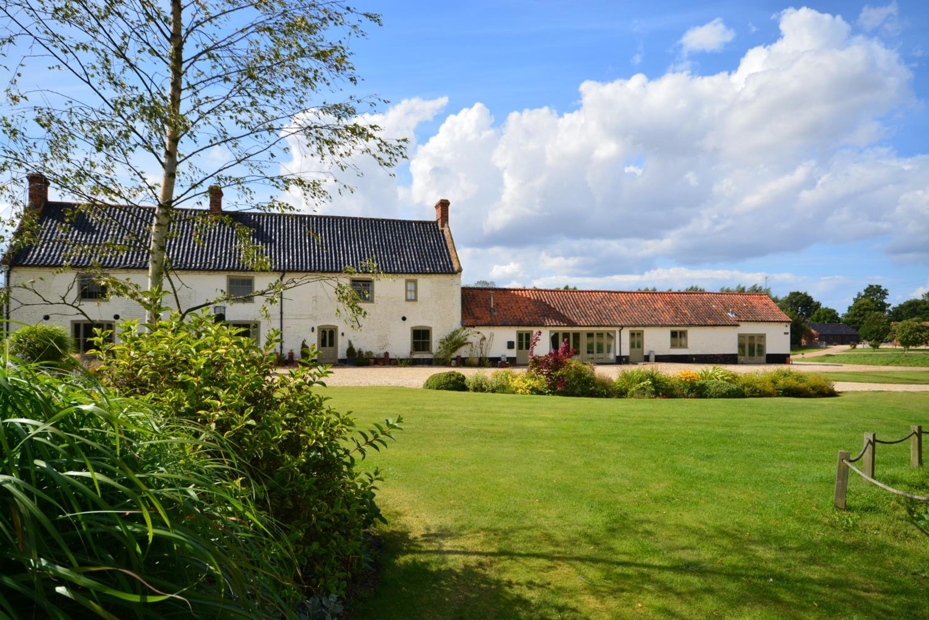 Jex Farmhouse B&B view 3