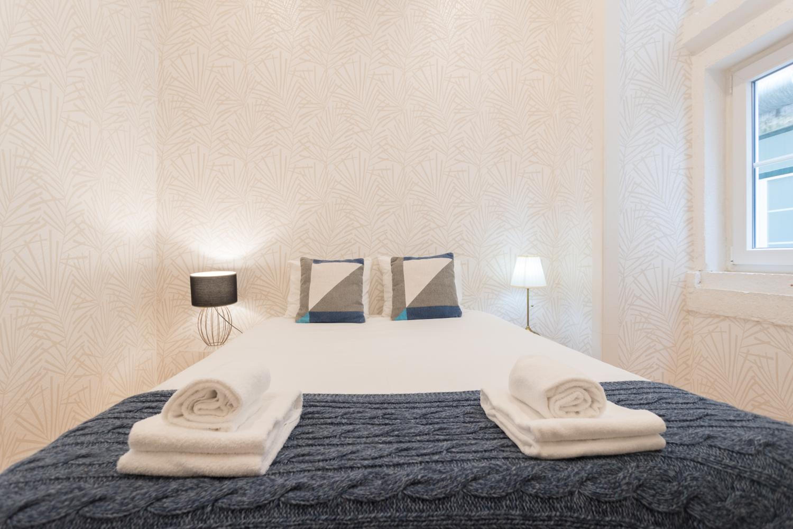 Baixa Modern Three-Bedroom Apartment - by LU Holidays