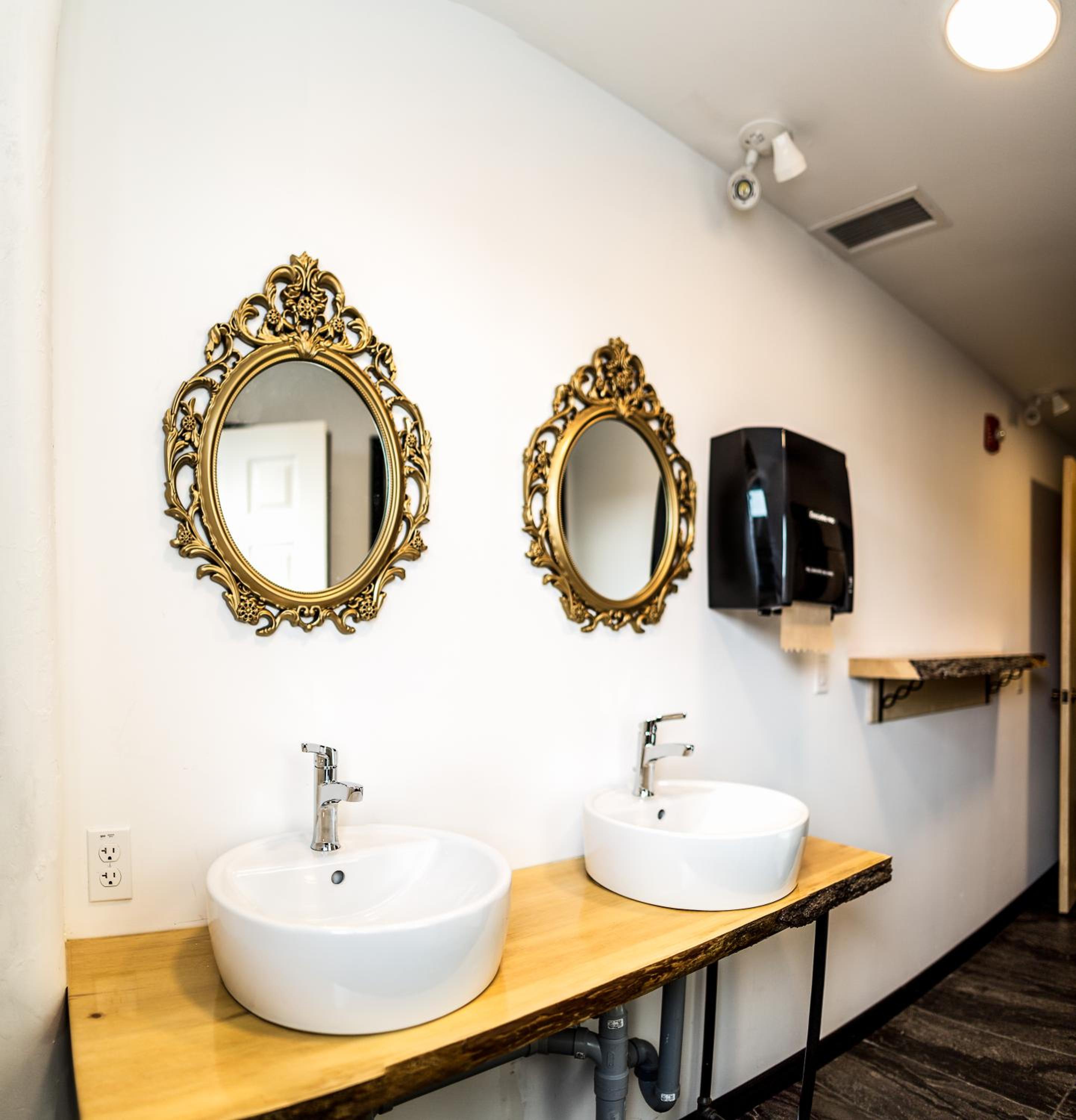 Thunder Bay Vacations - The Haven Hostel - Property Image 41