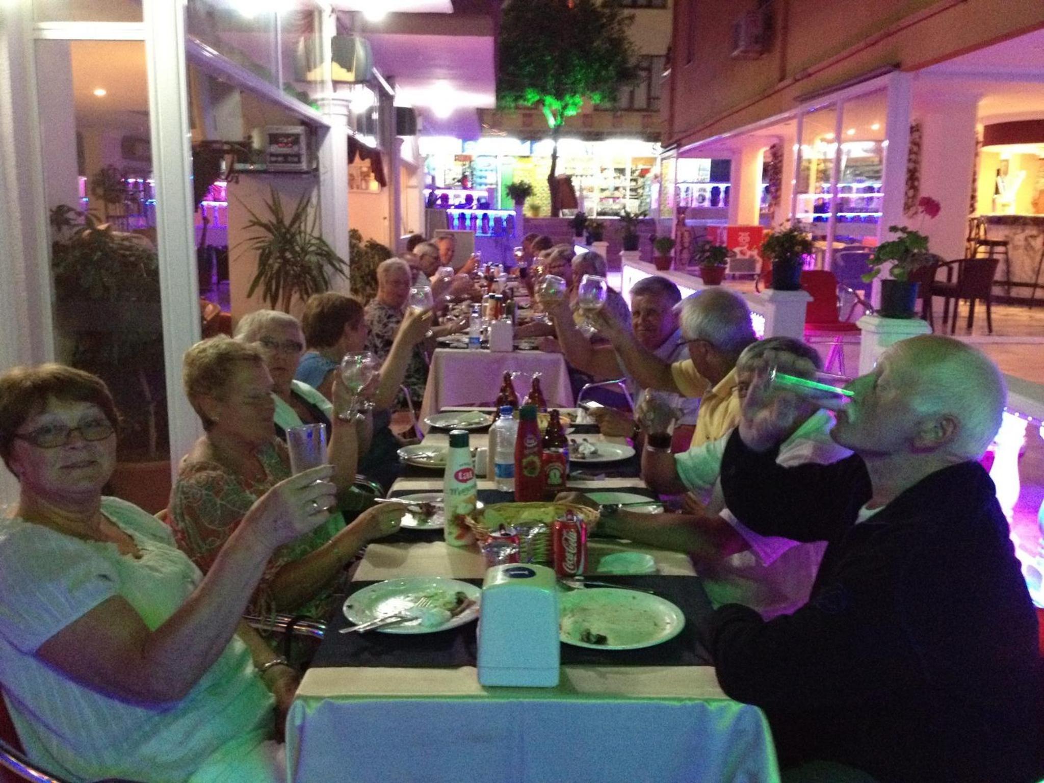 Twin Apart Hotel - Image 87