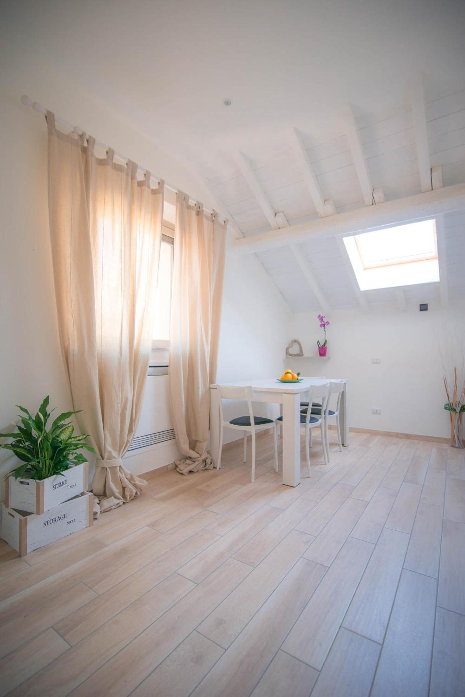 Comonfive Apartments