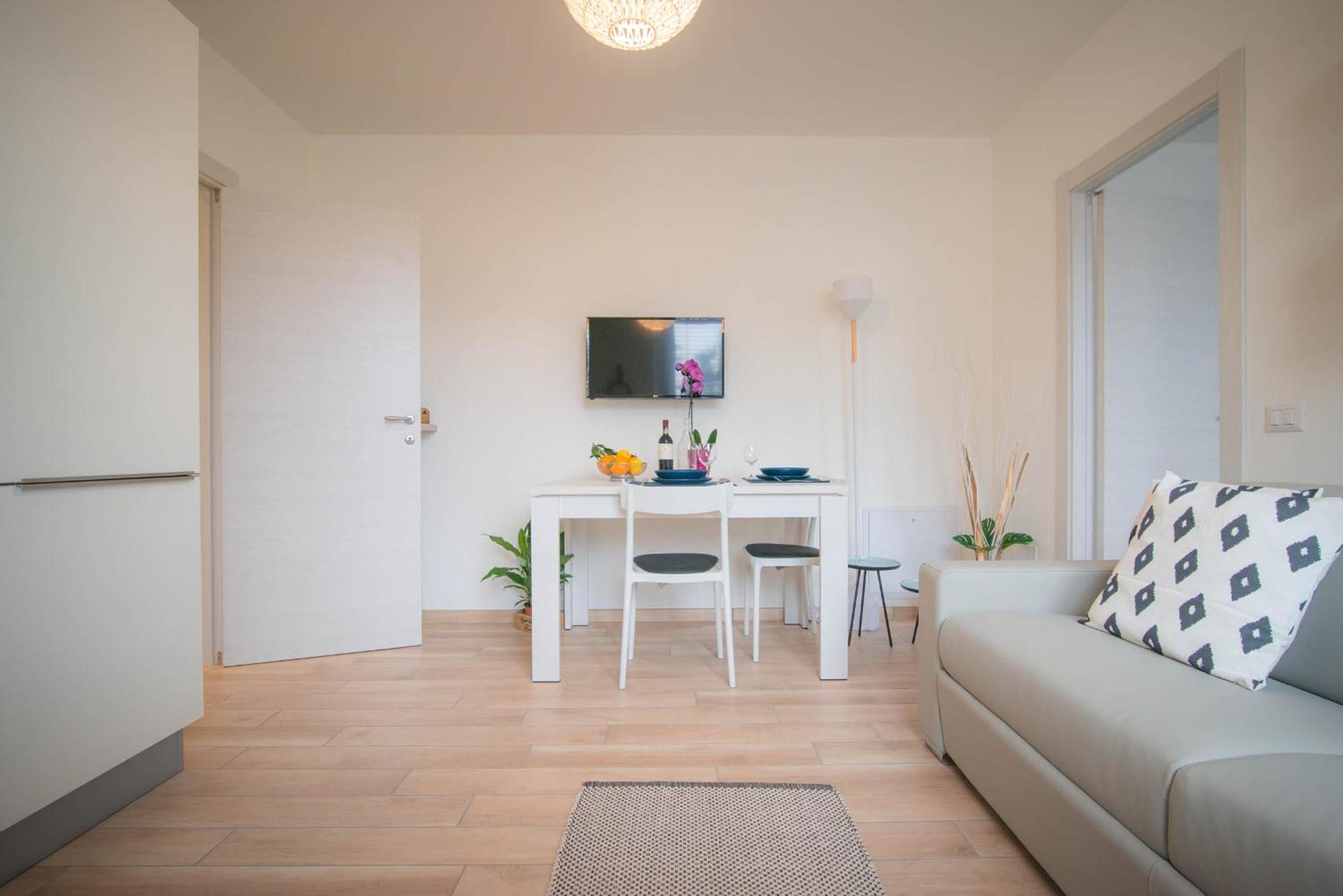 Comonfive Apartments