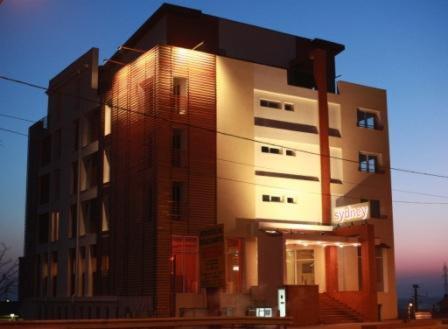 Hotel Sydney - Image 1