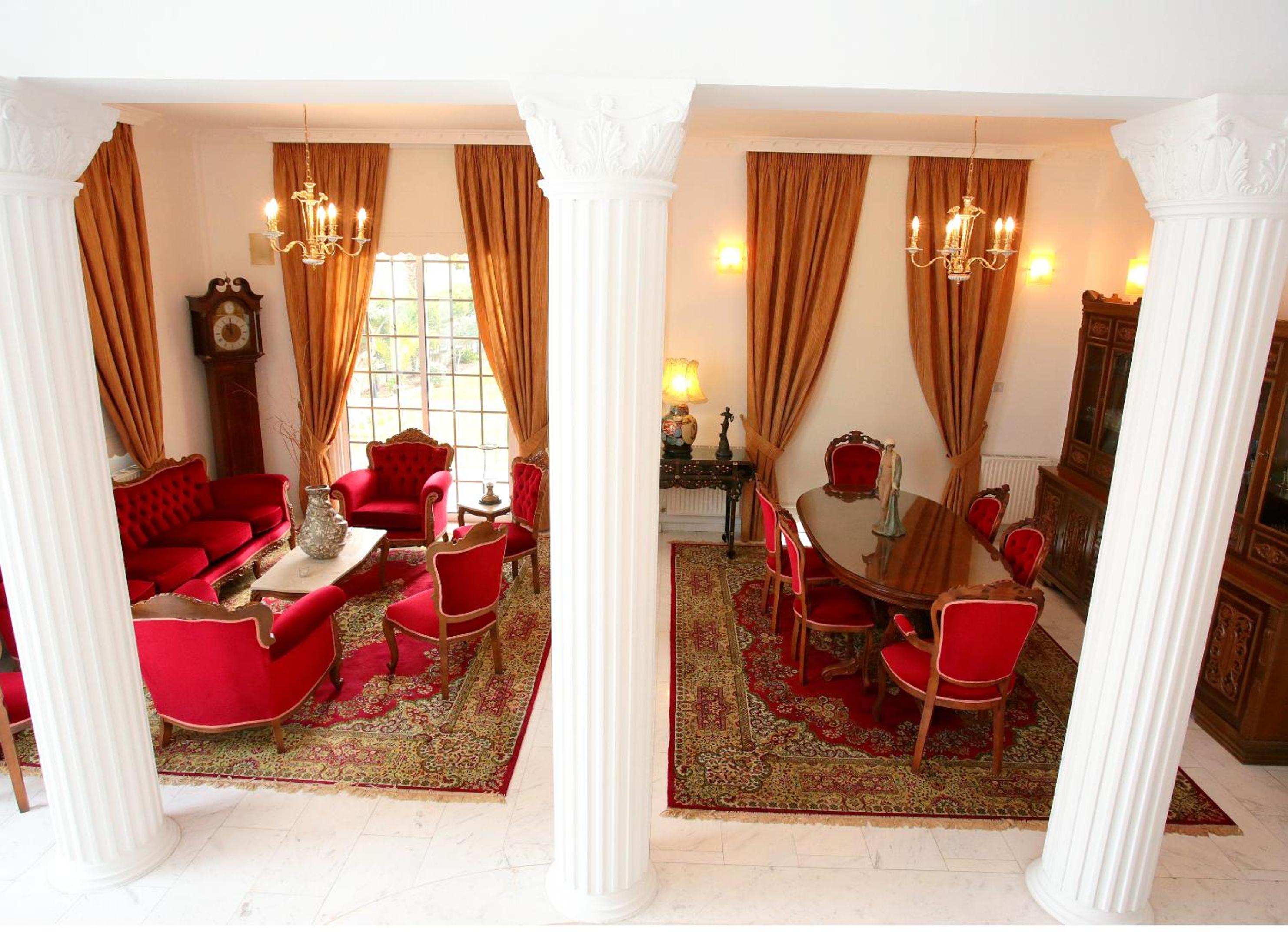lounge