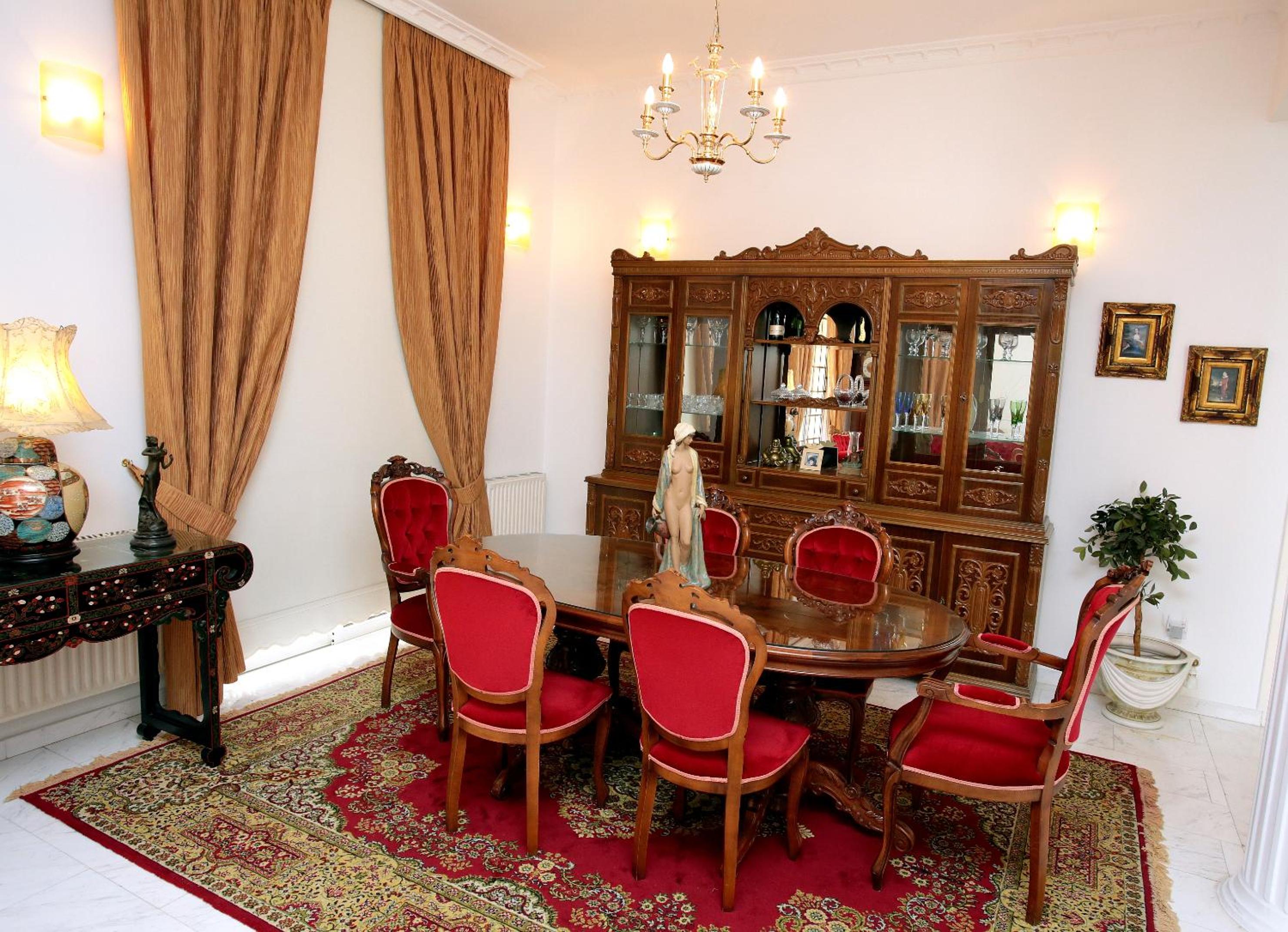 The White House, photo 61