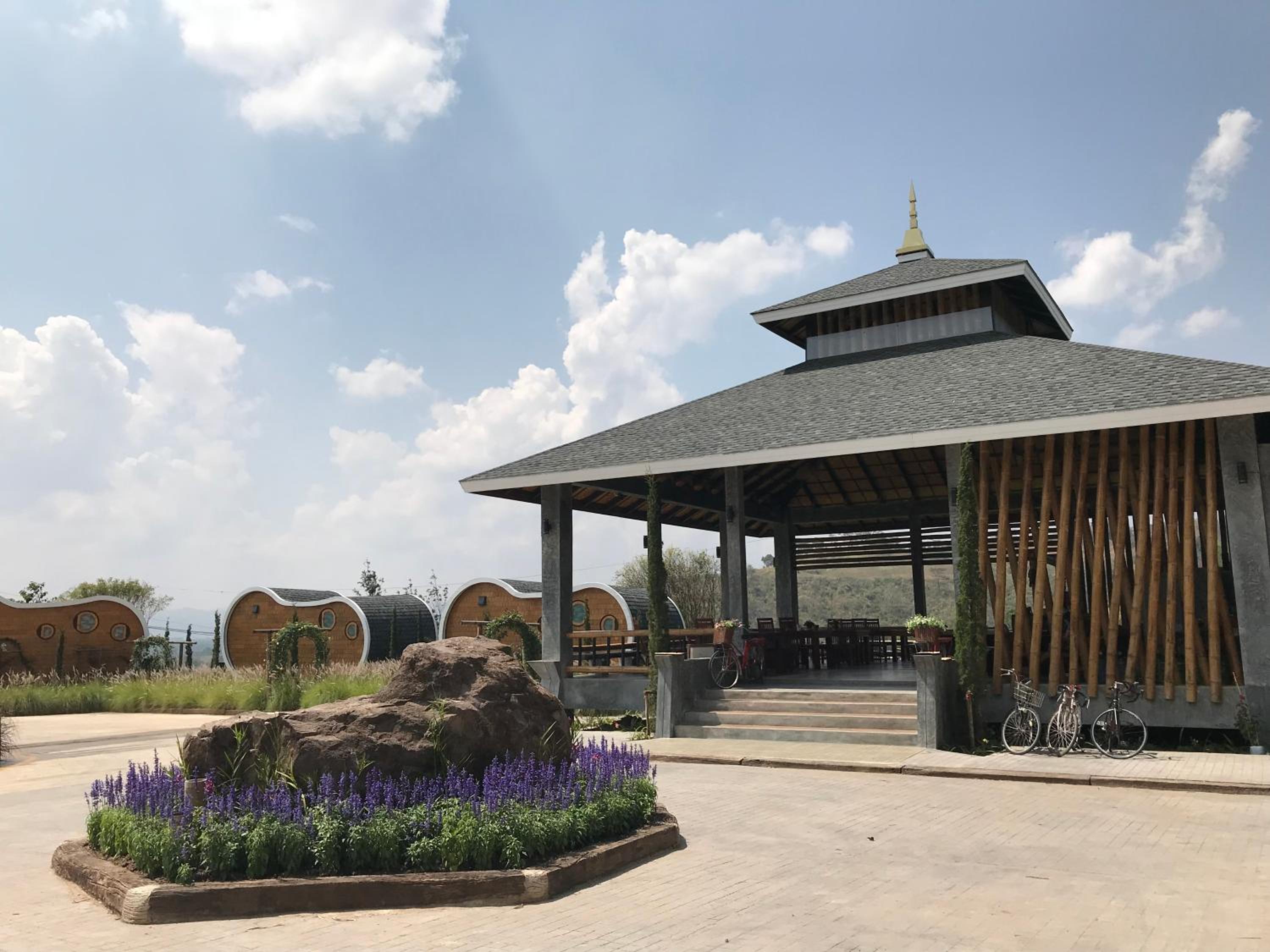 Kiri Pura Resort