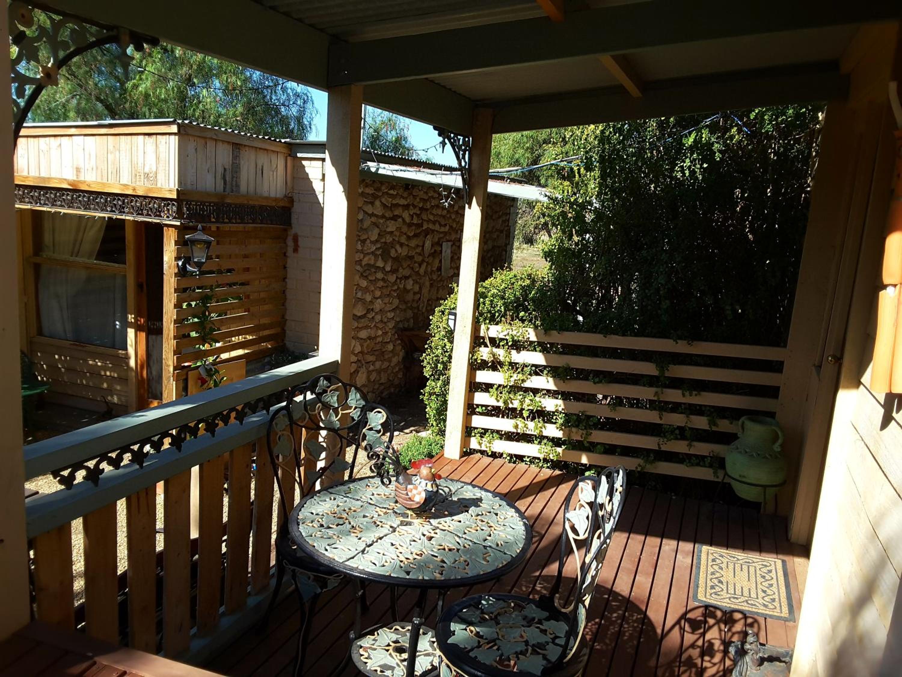 A La Folly The Retreat