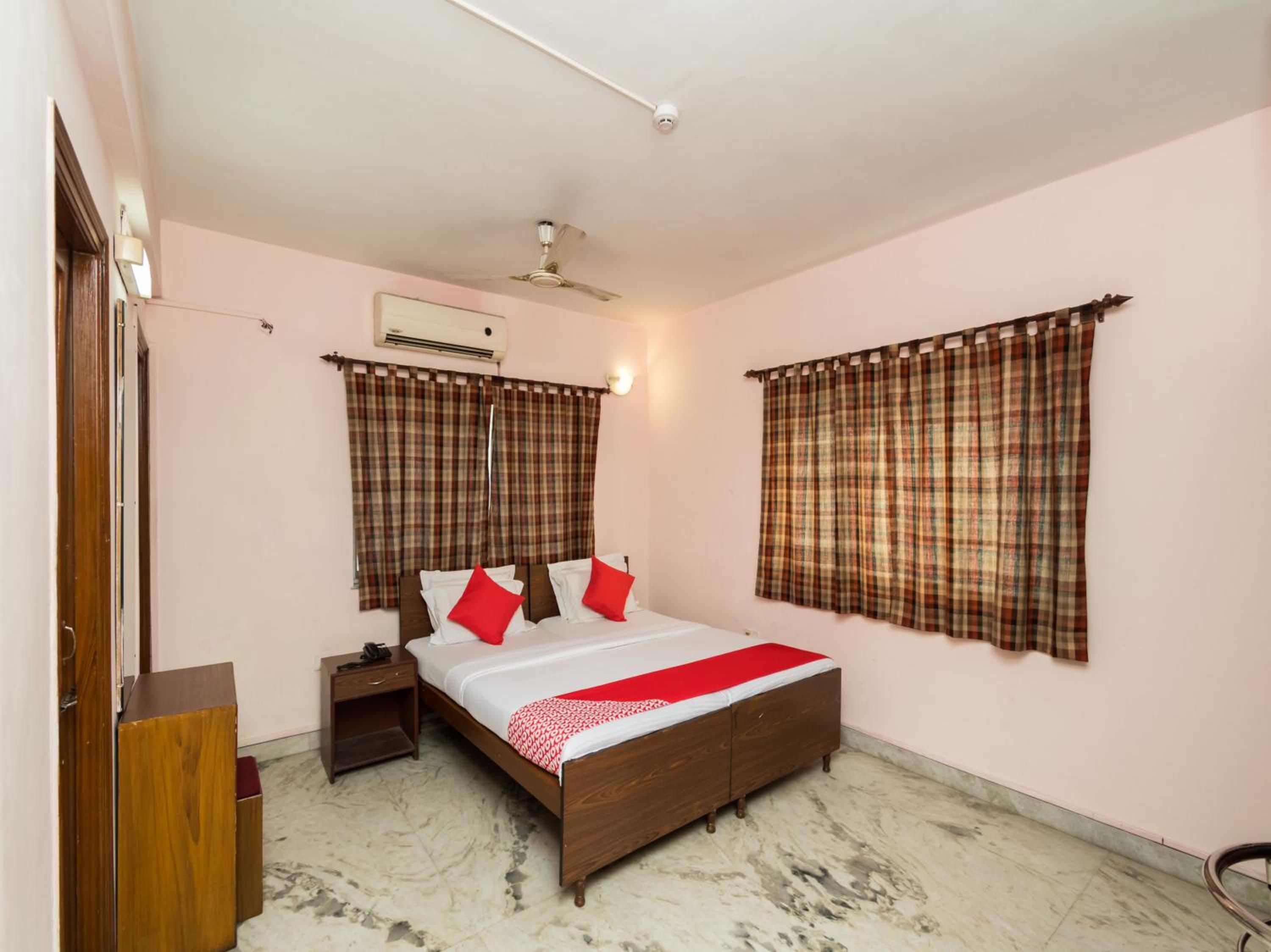 Malik Guest House