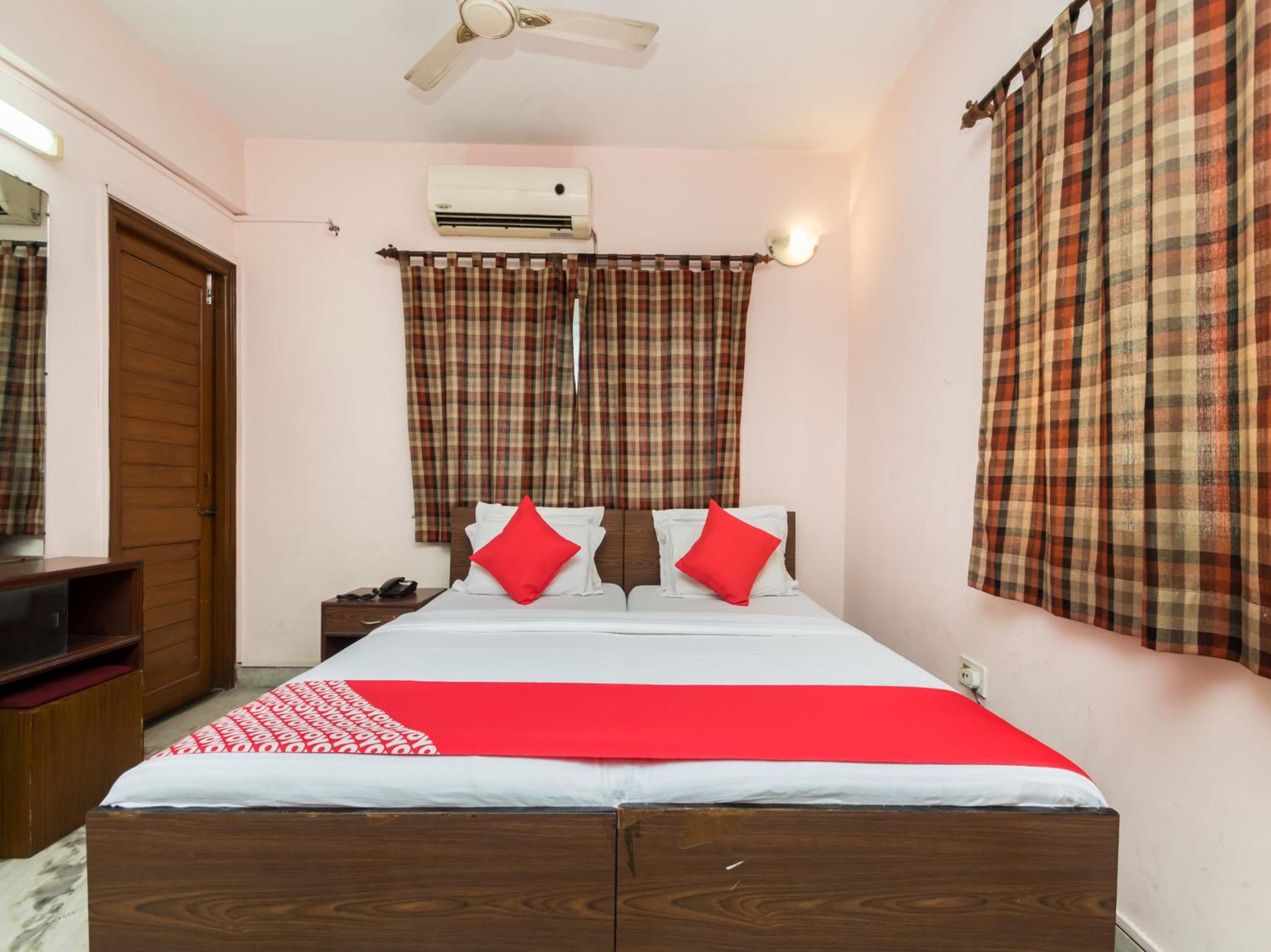 Malik Guest House