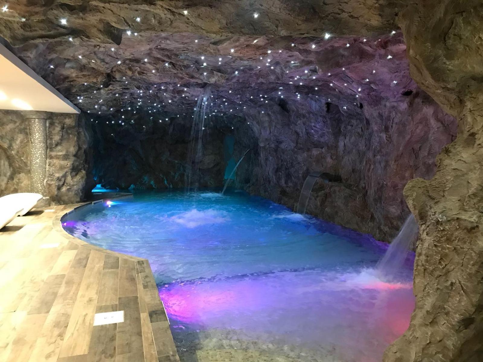 National Park Hotel & Spa photo 2