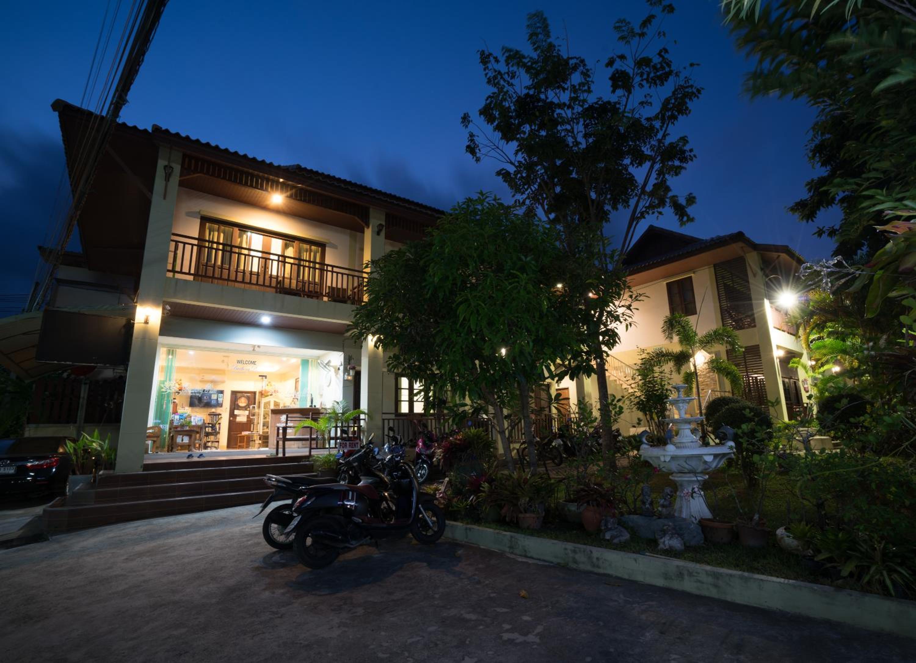 Buathong Place