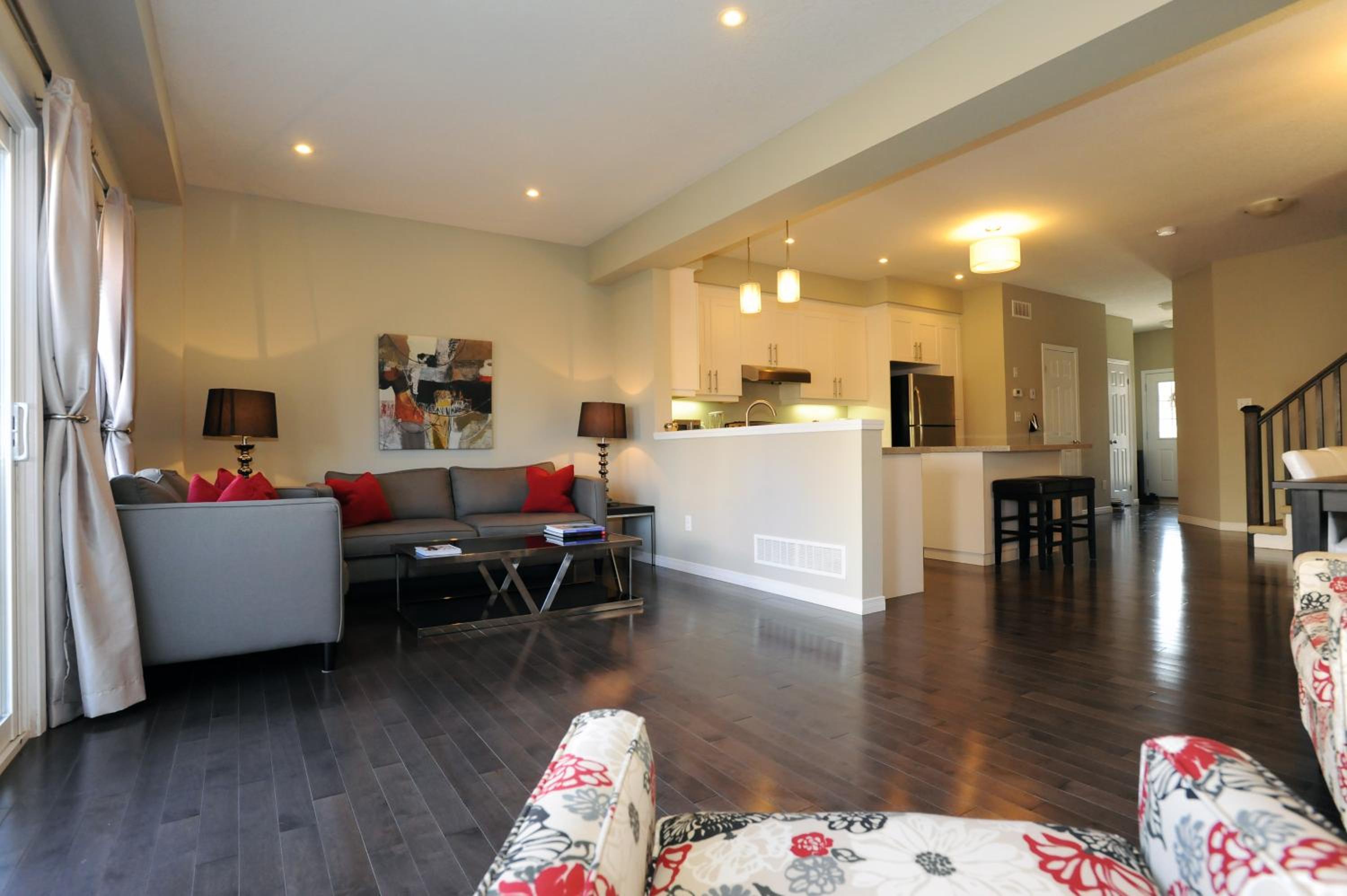 Kitchener Vacations - Boardwalk Homes - Executive Guest Rooms  Townhomes - Property Image 47