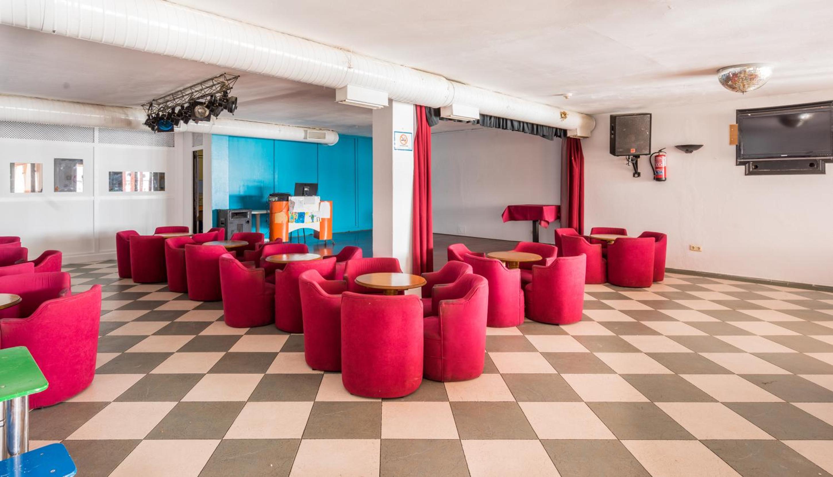 lounge