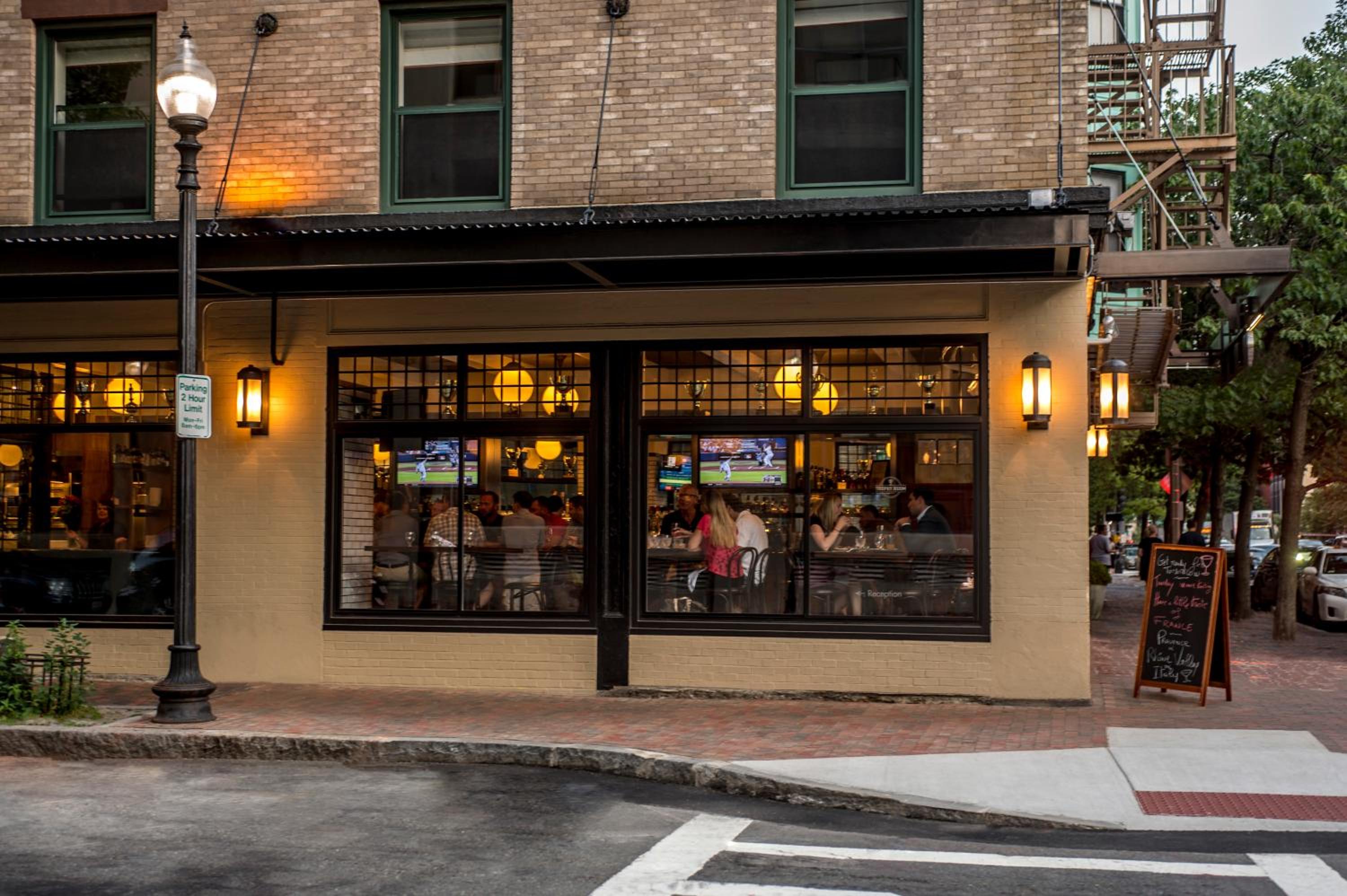 Boston Vacations - Staypineapple, A Delightful Hotel, South End - Property Image 24