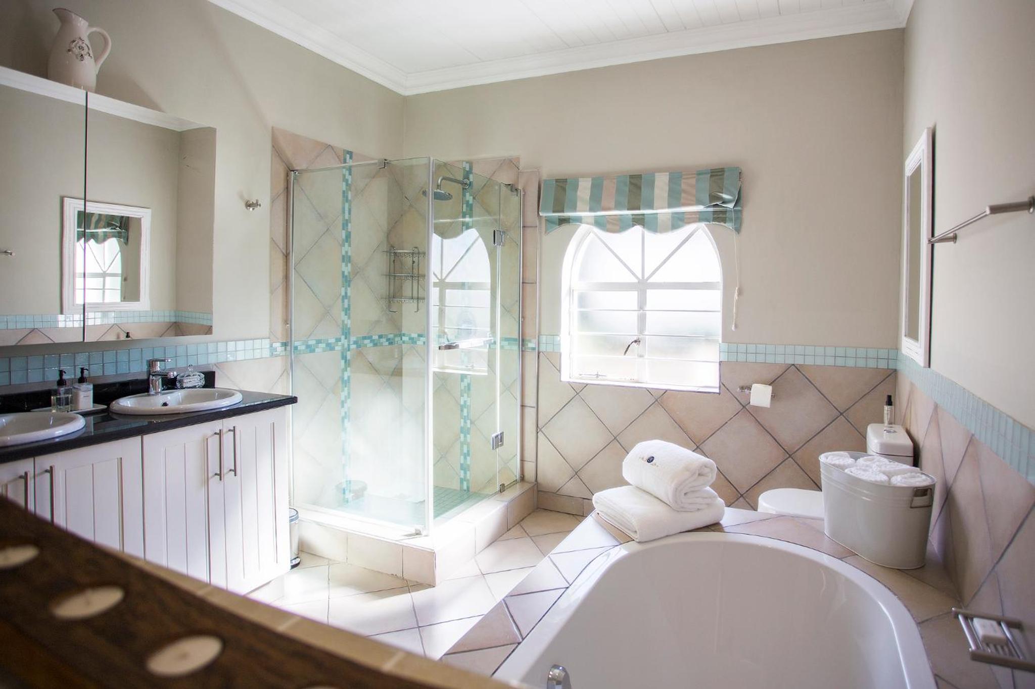 The Browns' Luxury Suites & Cottage
