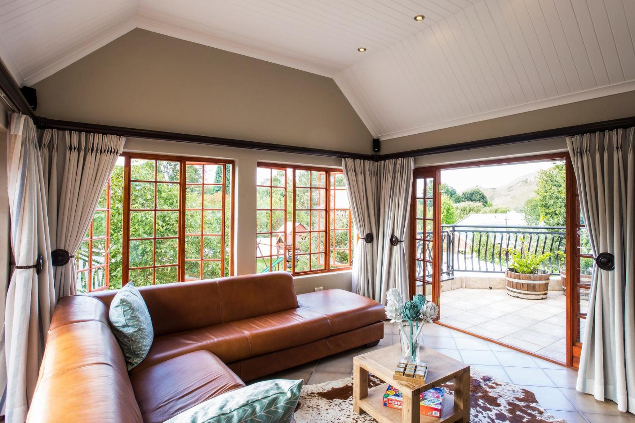 The Browns' Luxury Suites & Cottage