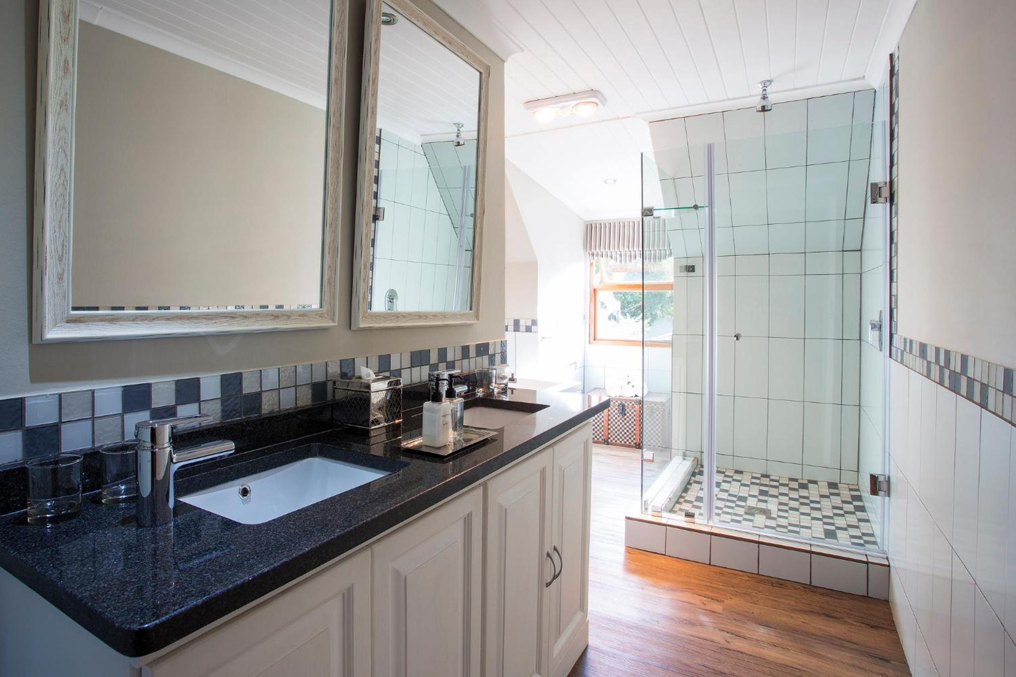 The Browns' Luxury Suites & Cottage
