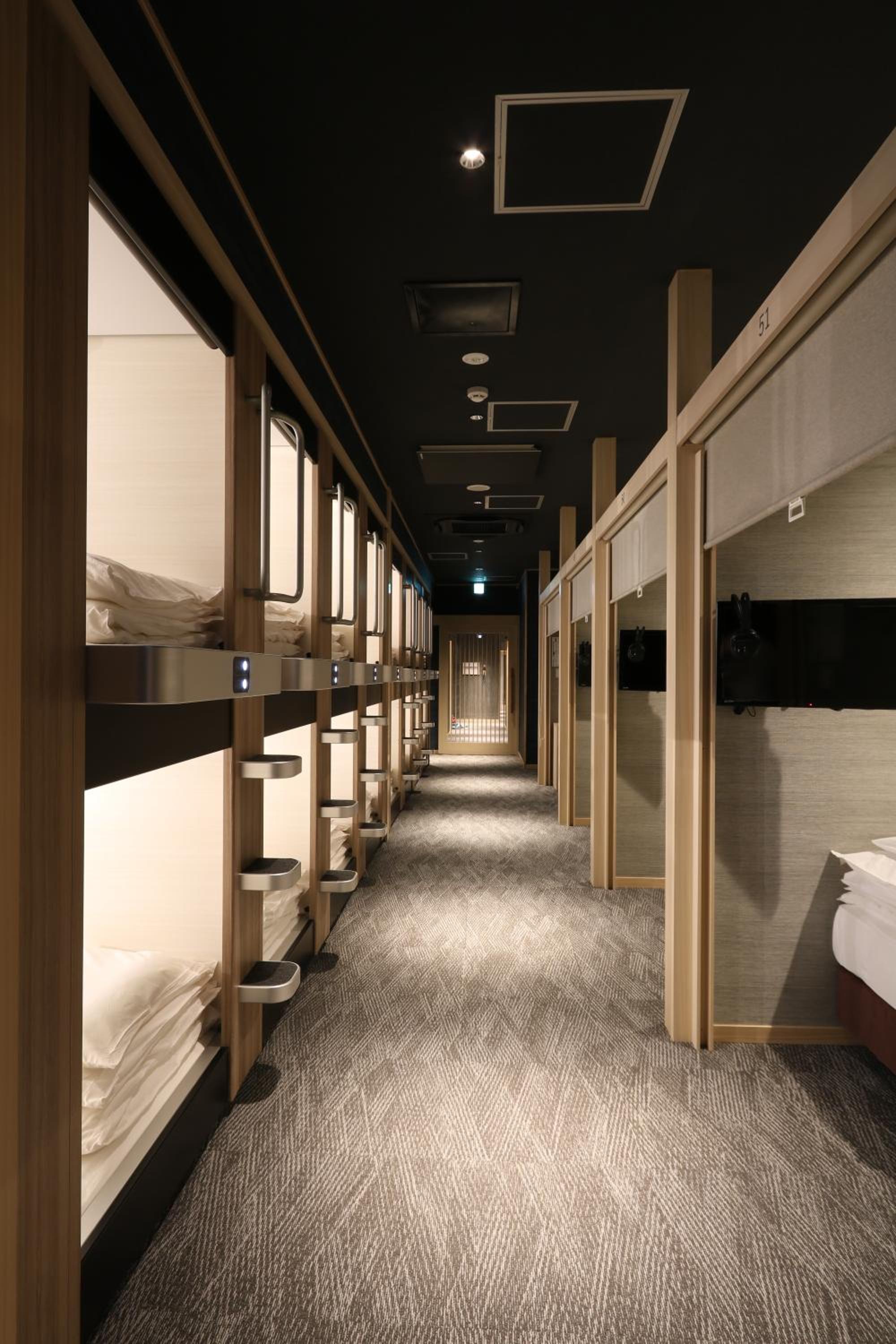Cabin & Capsule Hotel J-SHIP Osaka Namba photo 19 of 46
