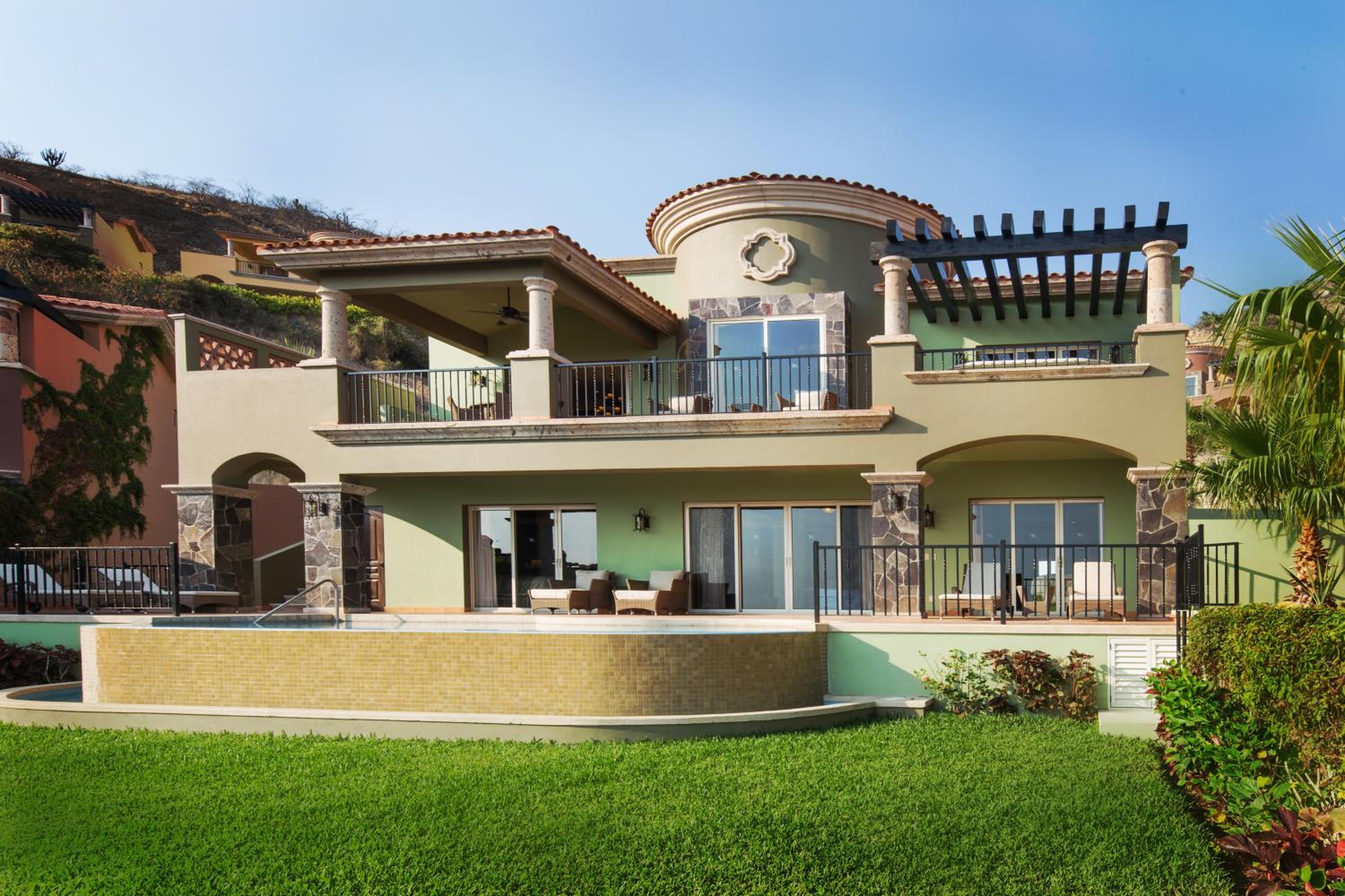 Quivira Los Cabos Condos and Homes -Vacation Rentals
