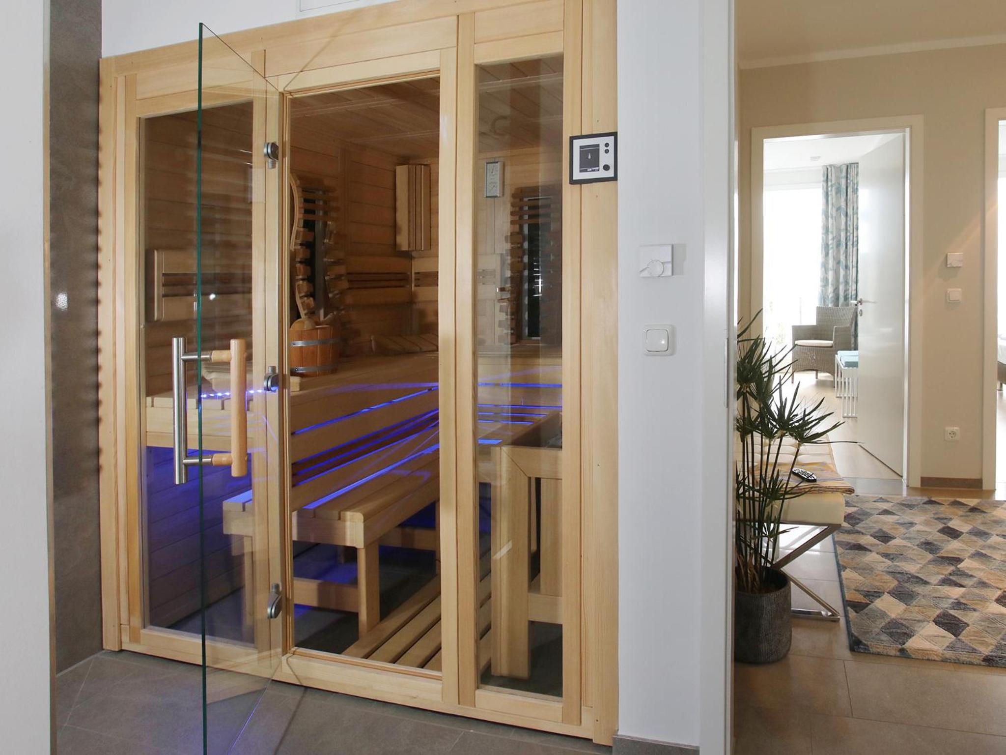 Villa Sonneninsel in Binz - mit Sauna und zwei Terrassen