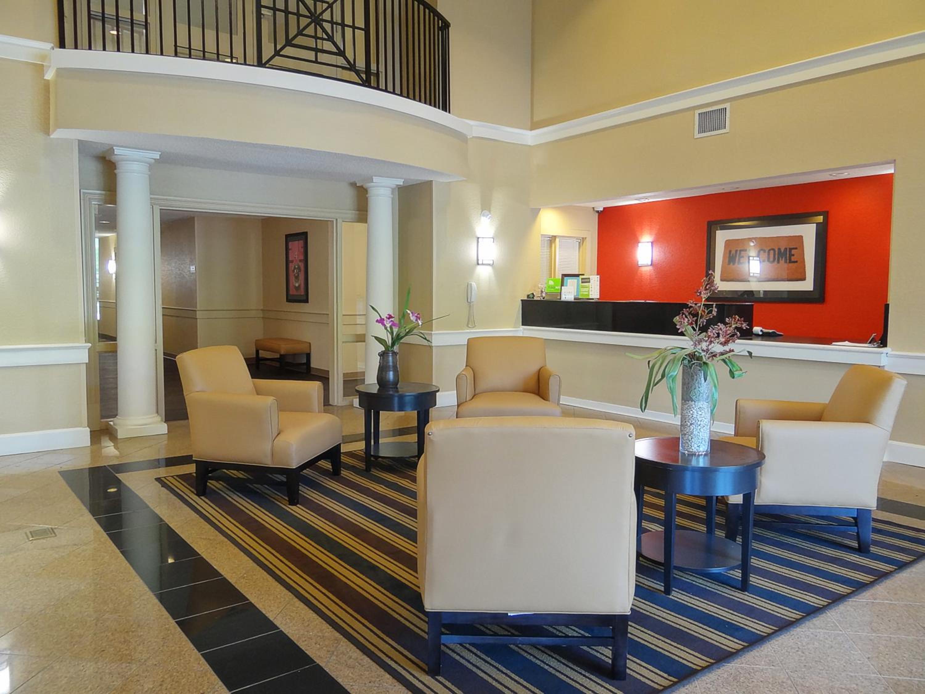 Candlewood Suites Houston Space Center - Webster view 4