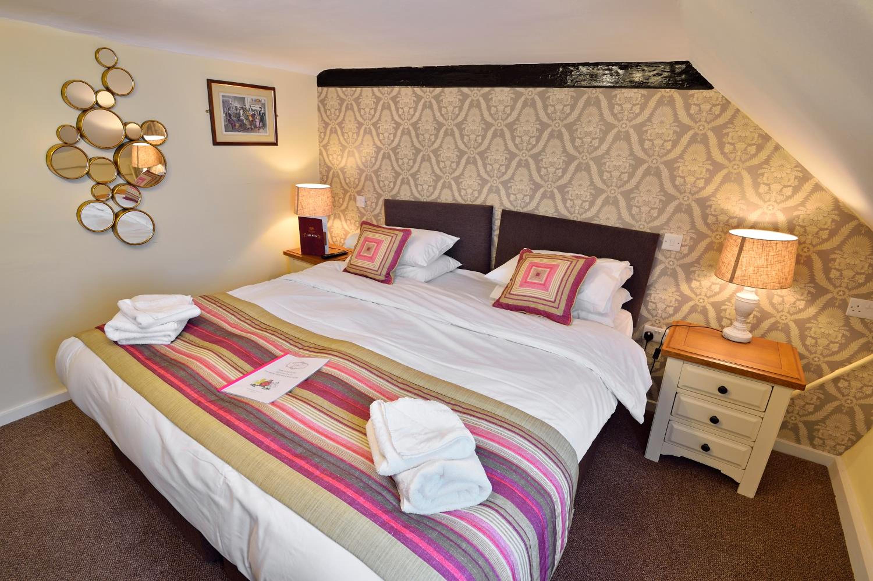 The Royal Victoria and Bull Hotel