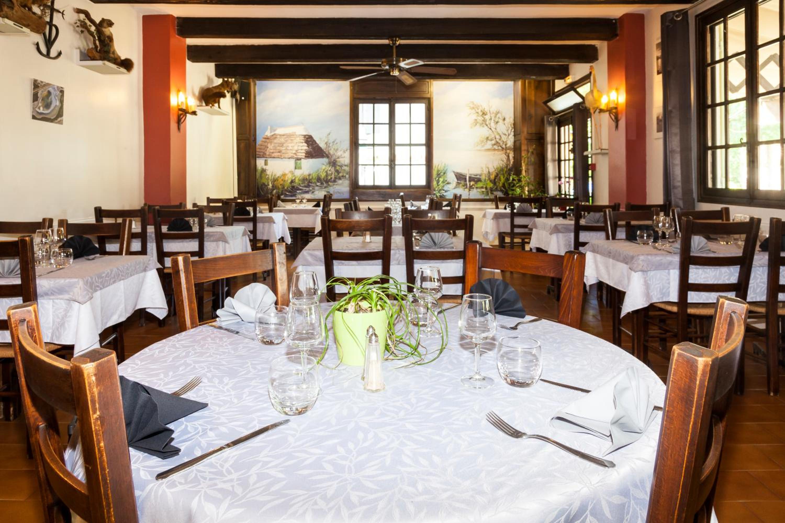 restaurant