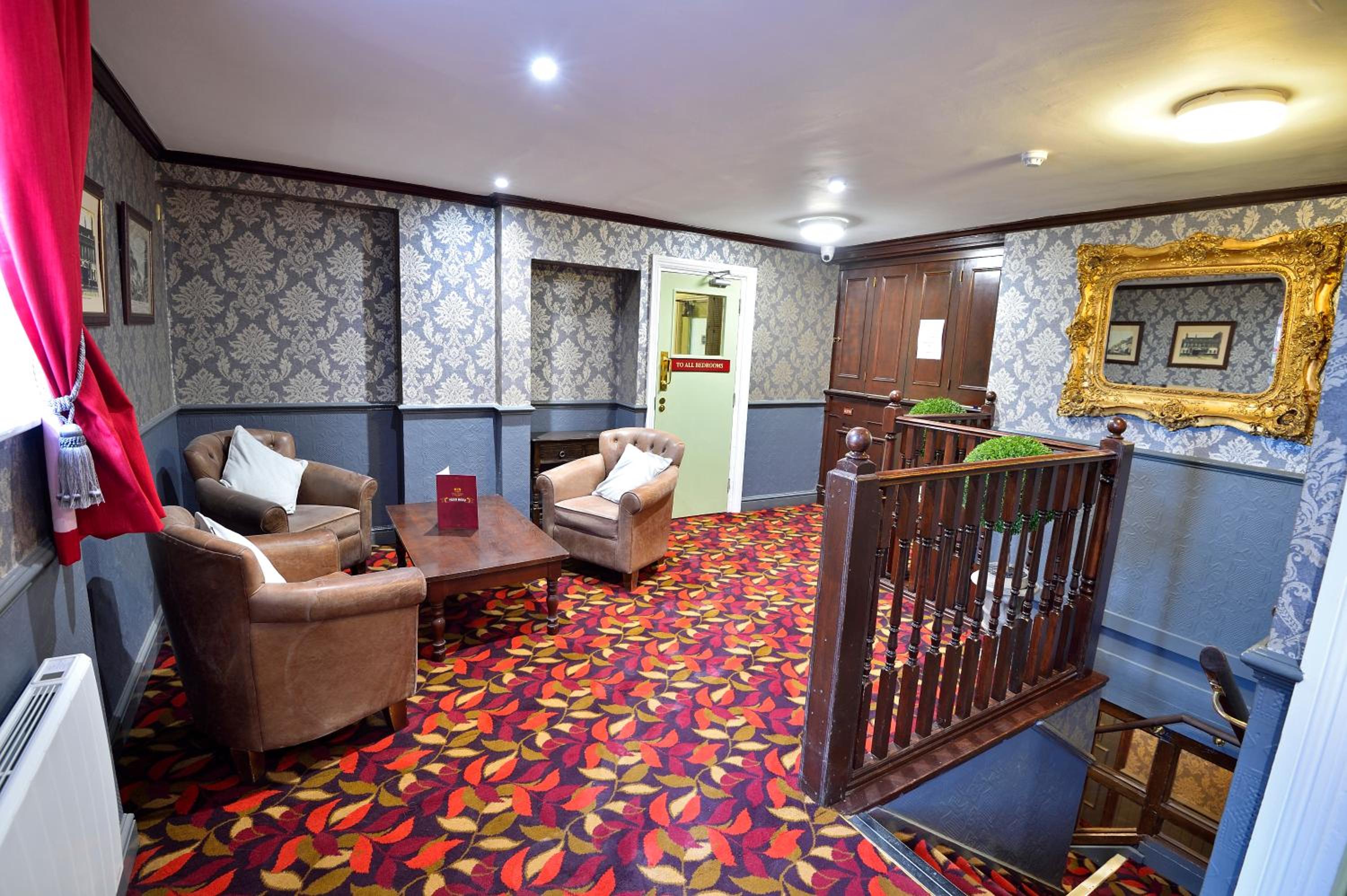 The Royal Victoria and Bull Hotel