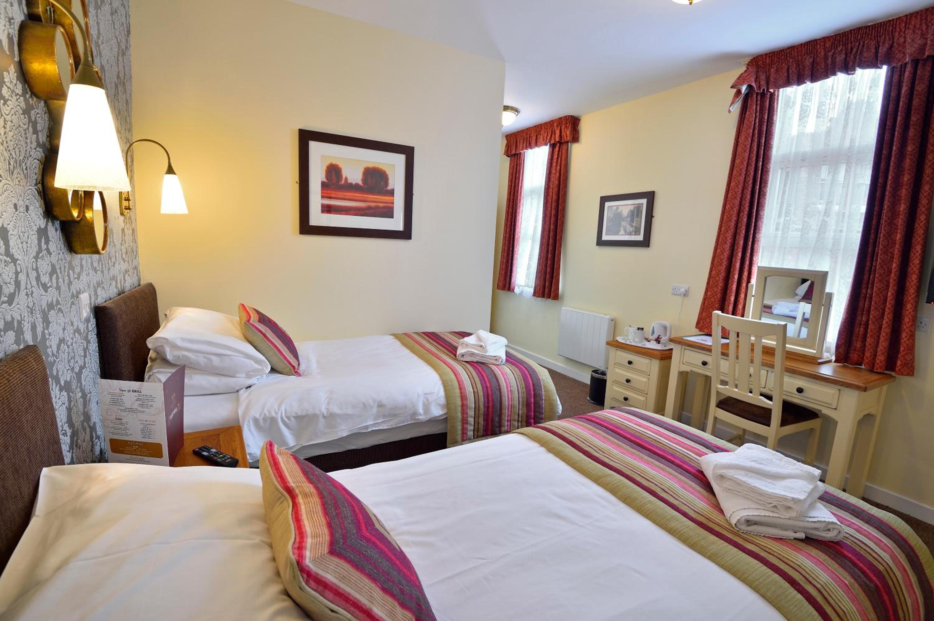 The Royal Victoria and Bull Hotel