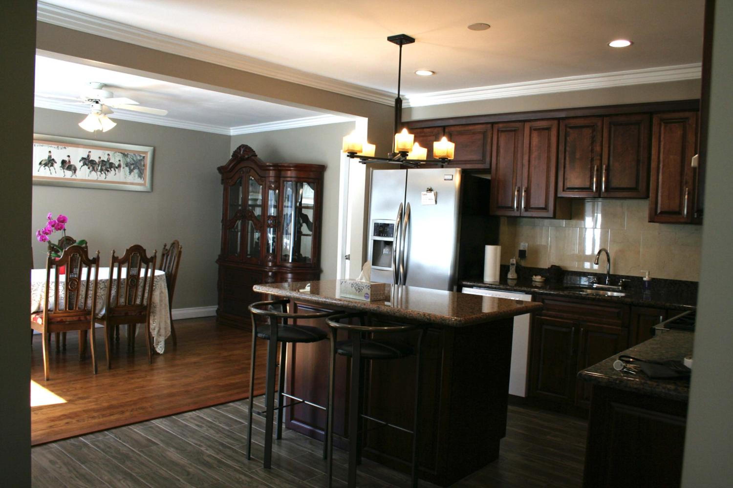 Semi Centre House