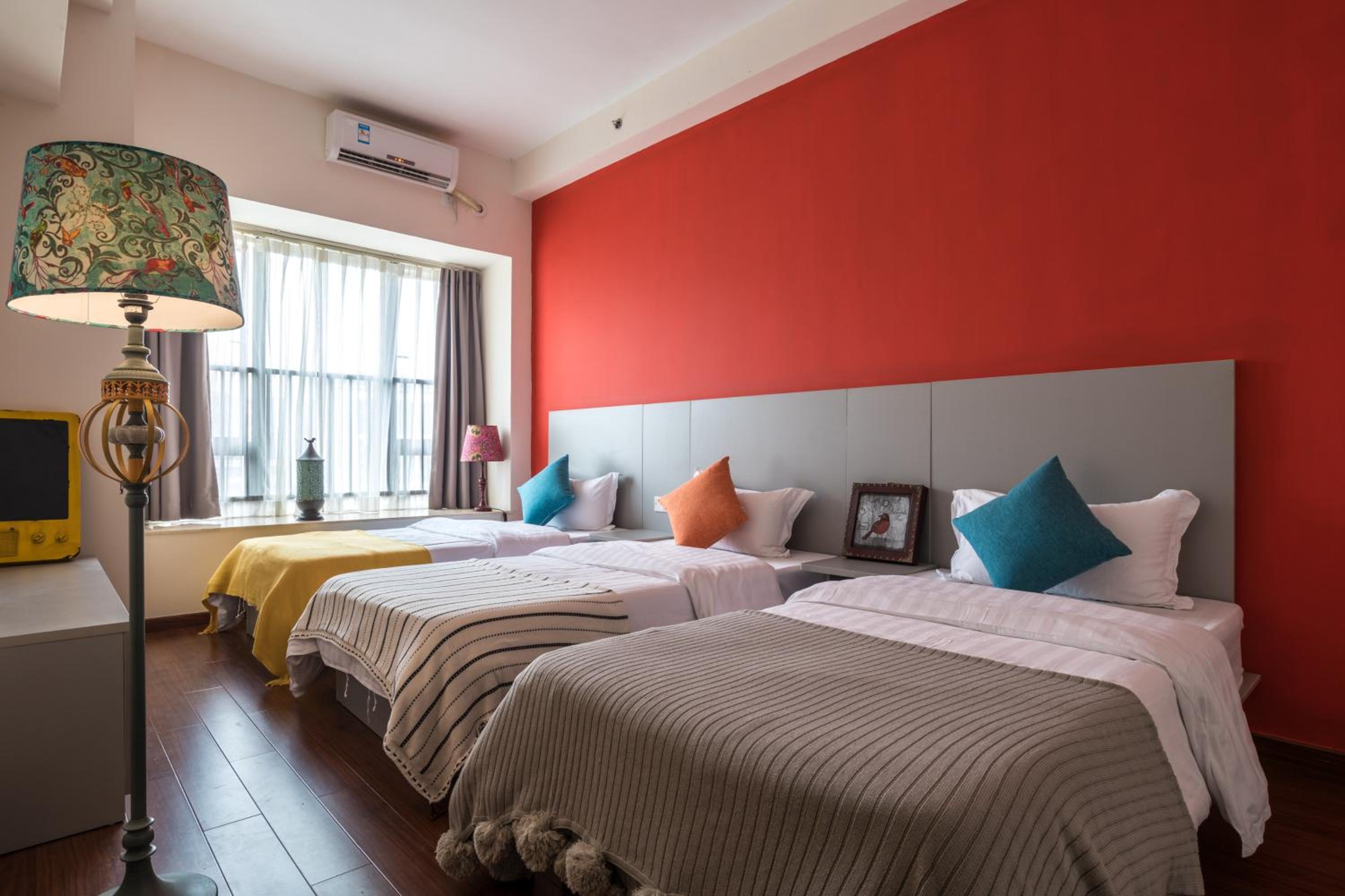 Ben Shu Jia Apartment Pazhou Branch