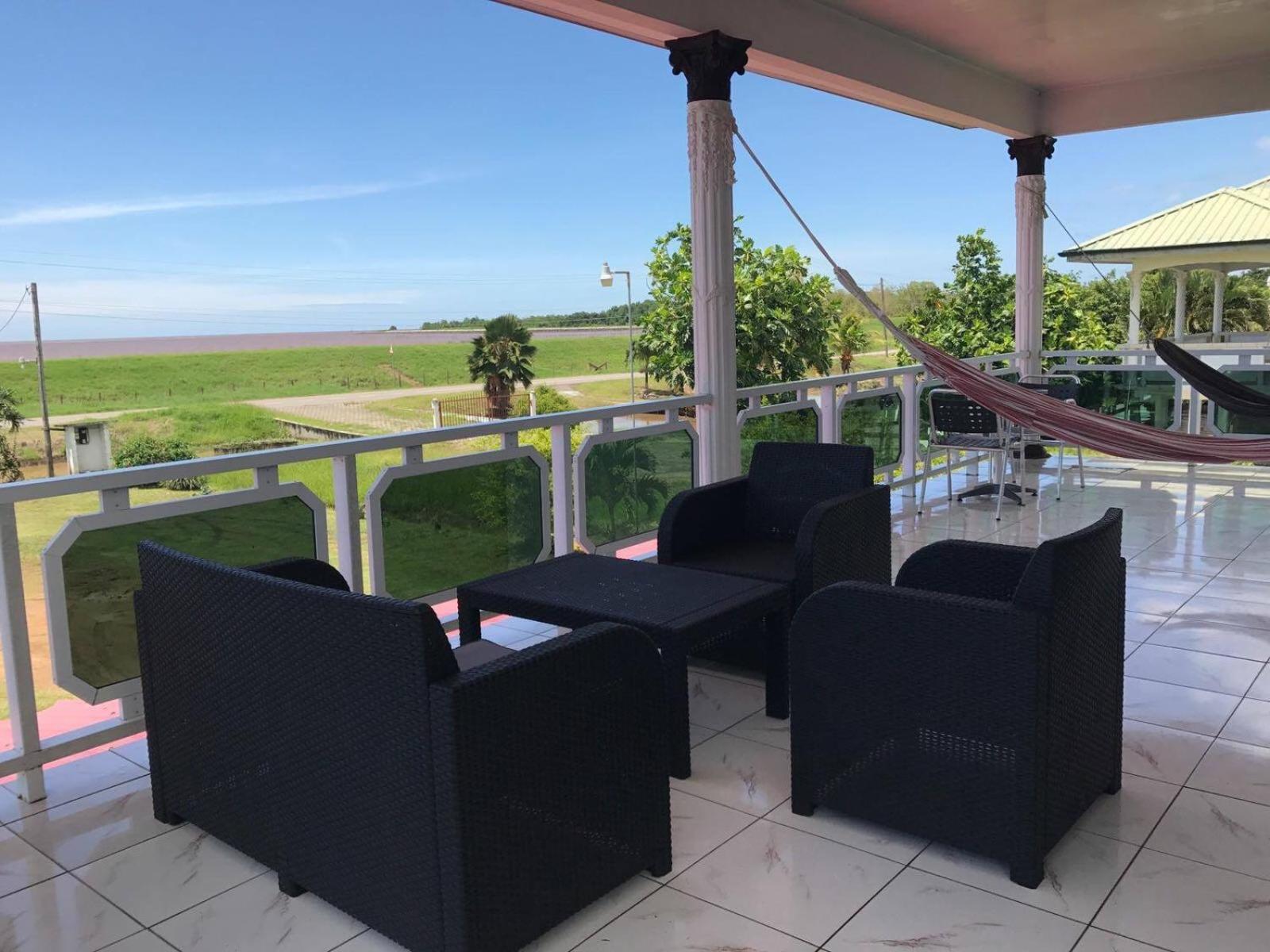 Zeedijk Resort Nickerie view 2