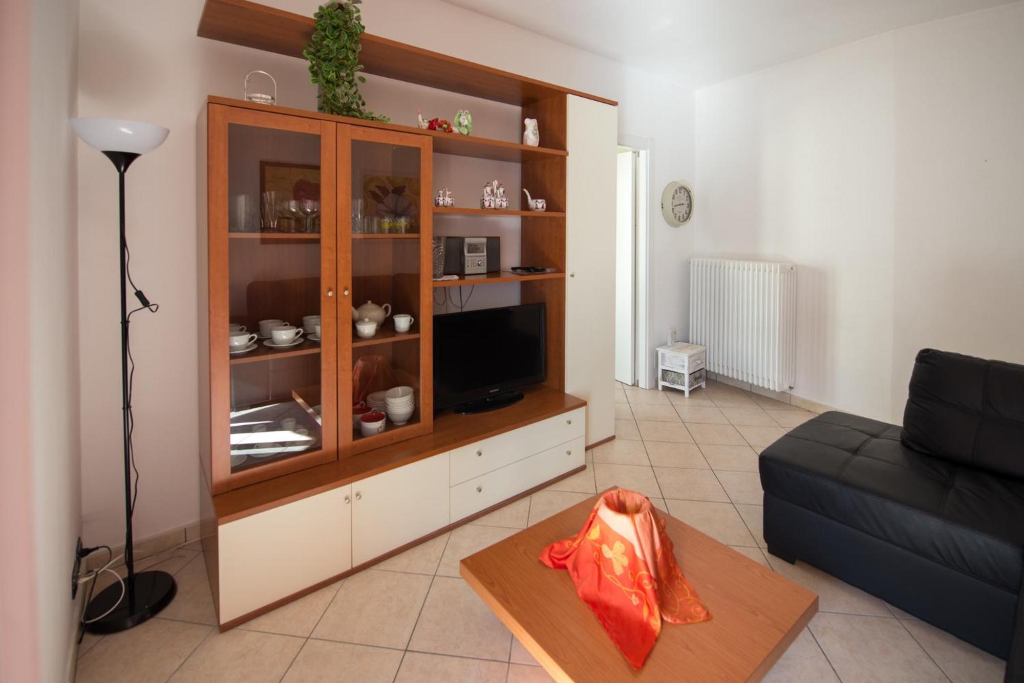 Pinky House en Nesso — other