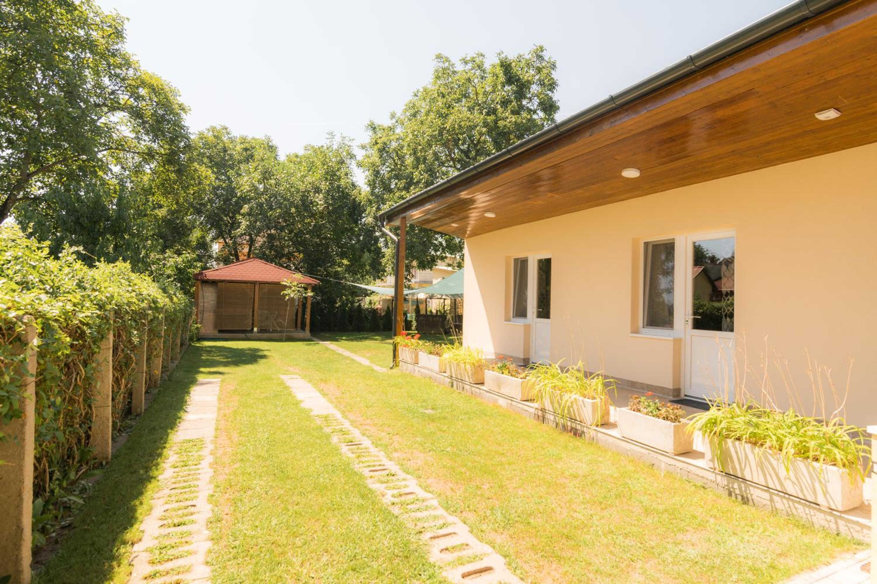 Villa Viktória view 2