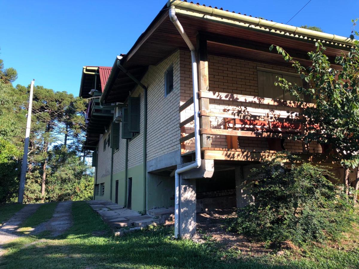 Cabanas Brocker