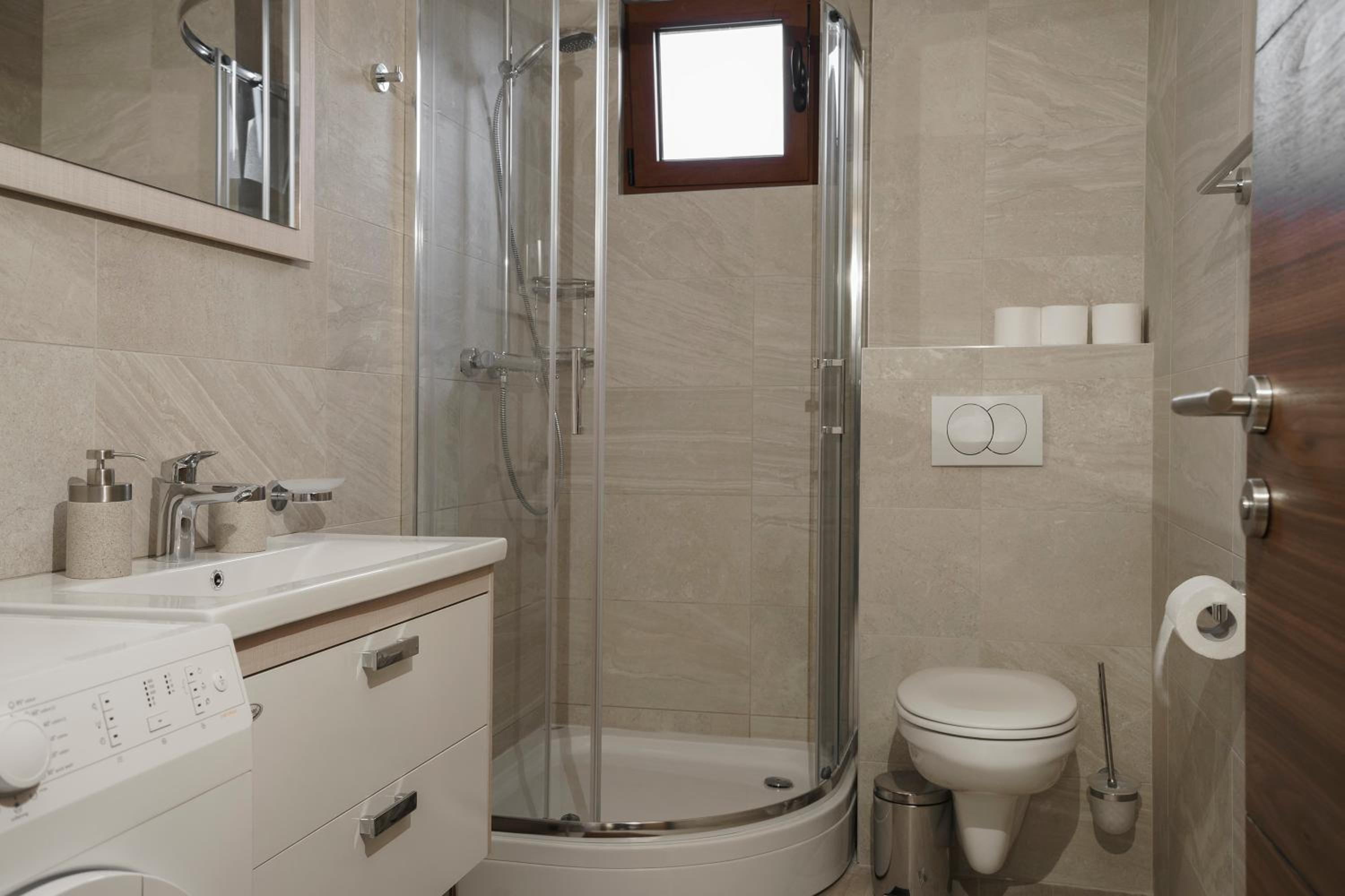 Apartments LORA Jadranskij put view 3