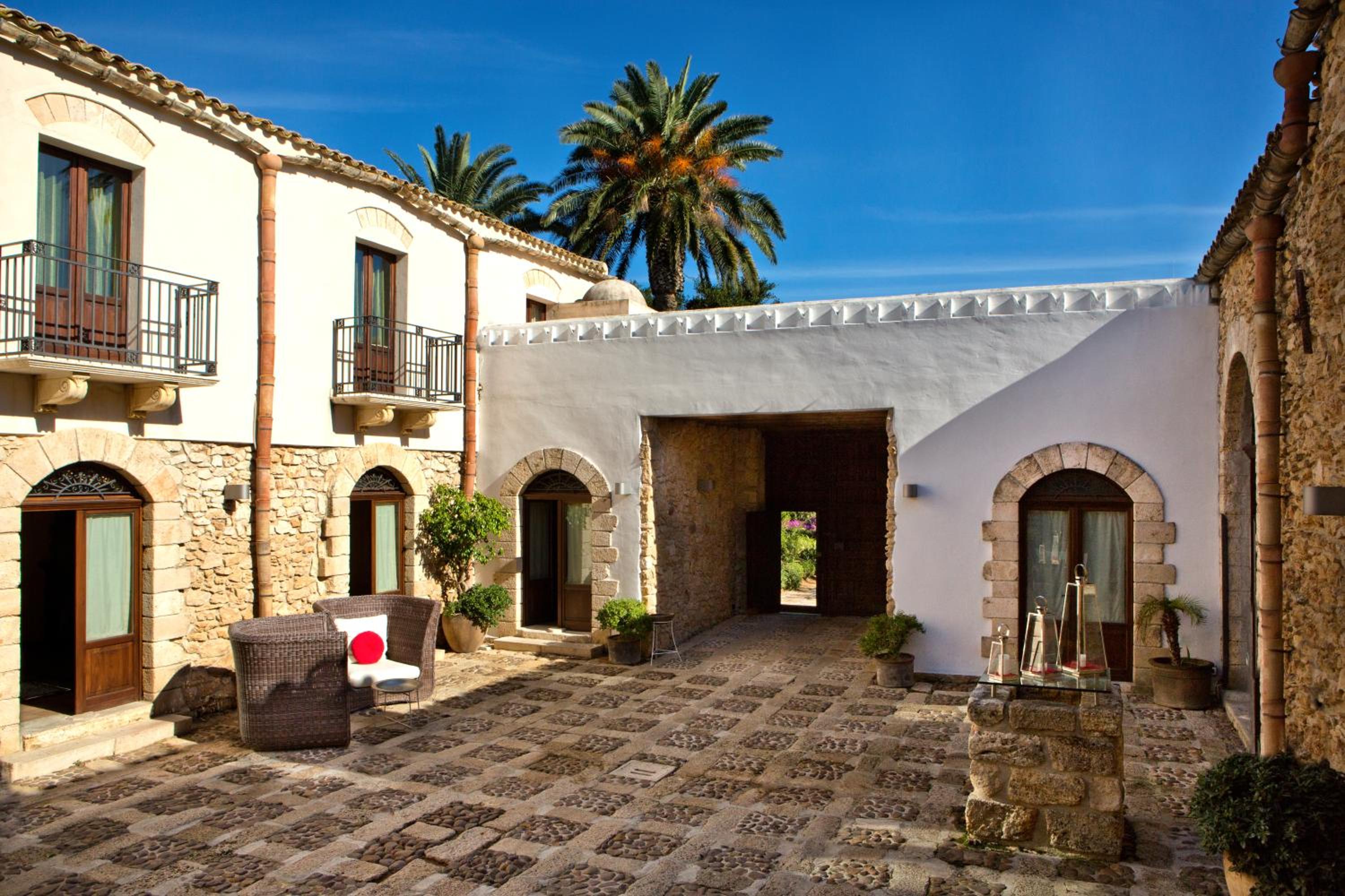 Il Baglio Della Luna Relais by Le Dhome Sicily view 5