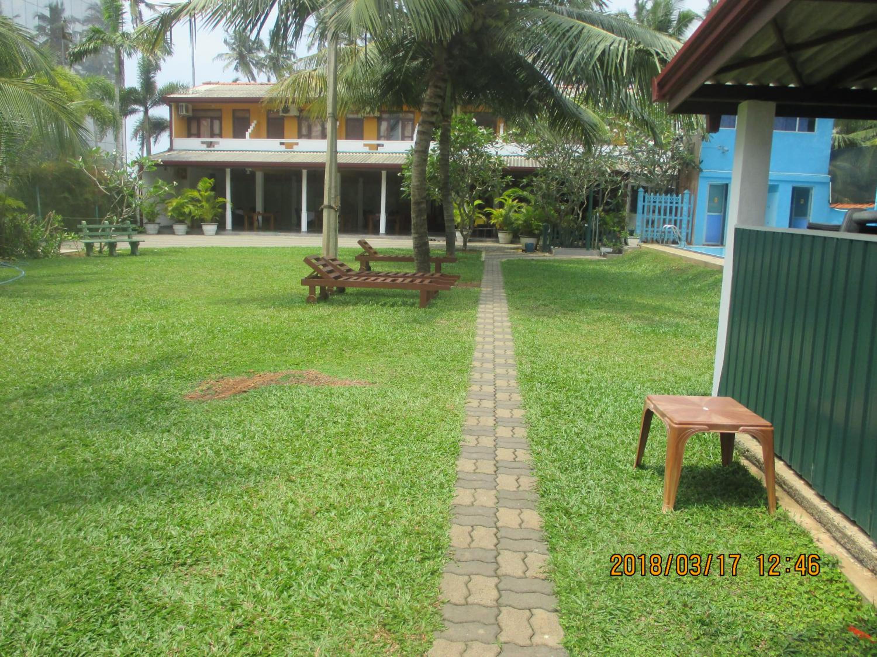 Larn's Villa Hotel & Apartment