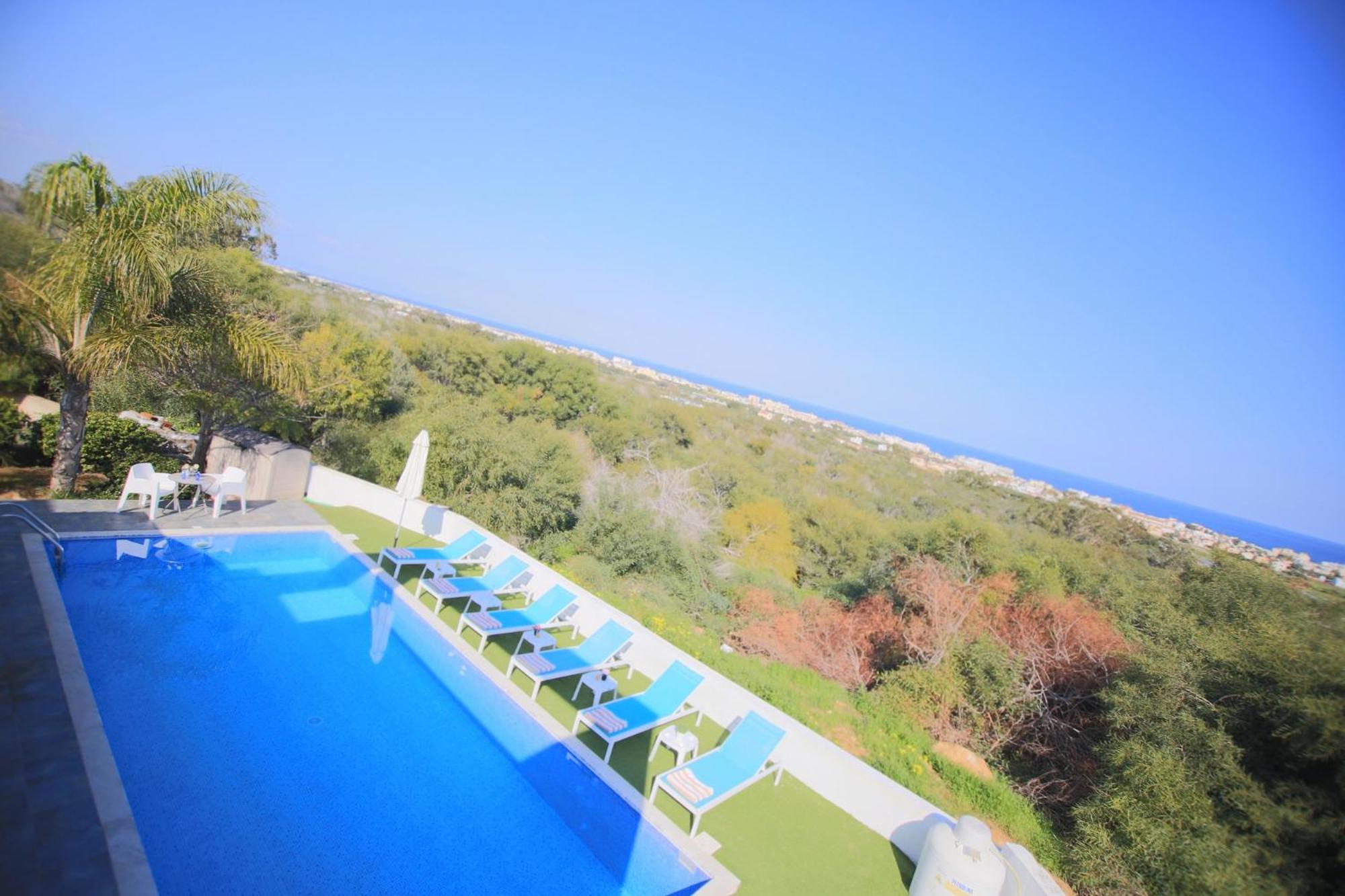 Akefalou Bay Villa