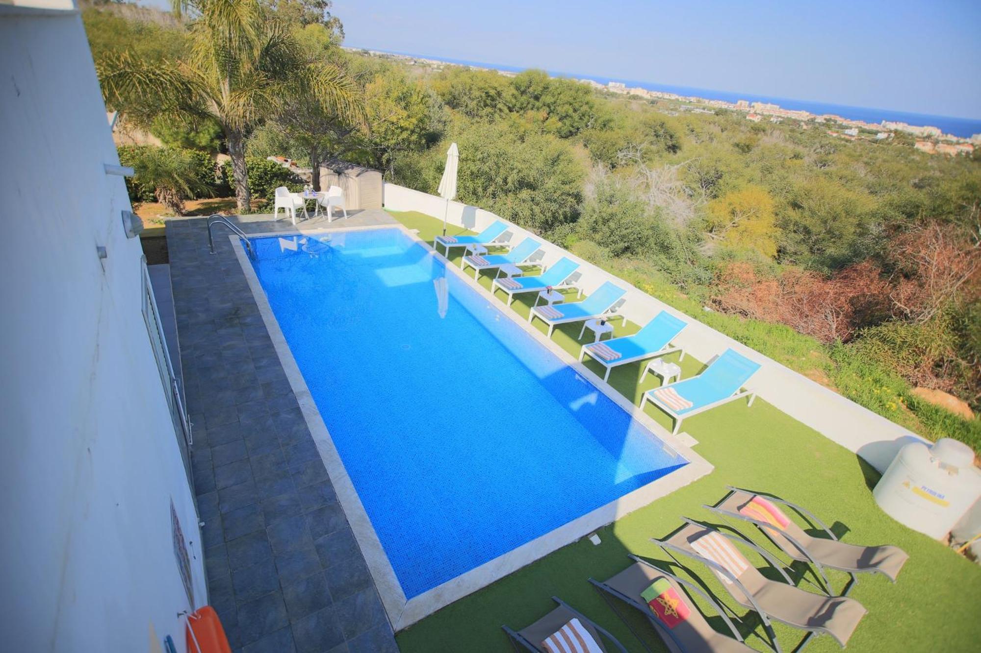 Akefalou Bay Villa