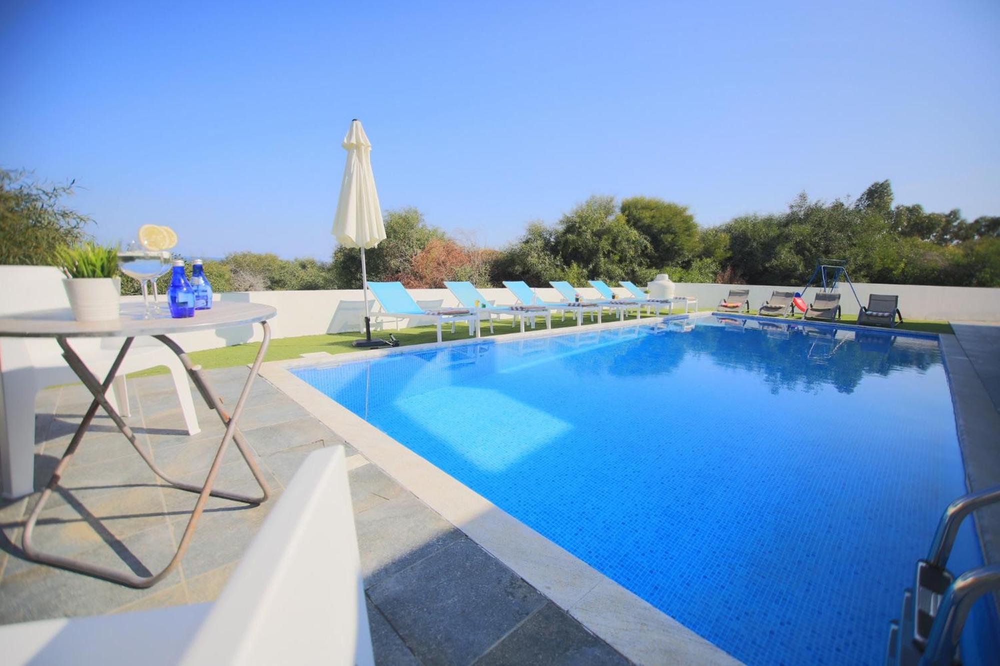Akefalou Bay Villa